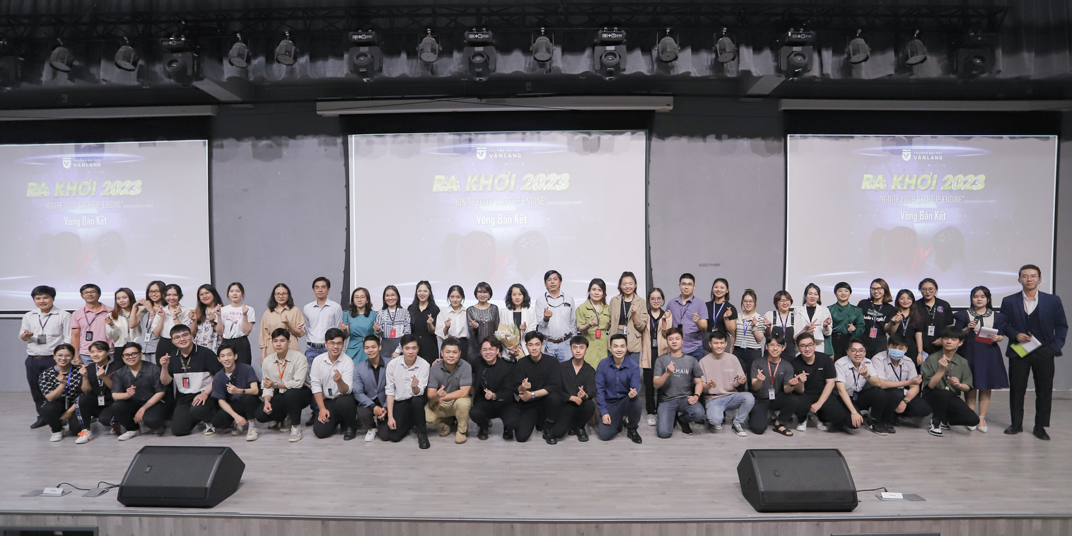 80 thí sinh tranh tài tại bán kết cuộc thi Ra Khơi 2023 - Ignite Your Startup Engine (2).jpg