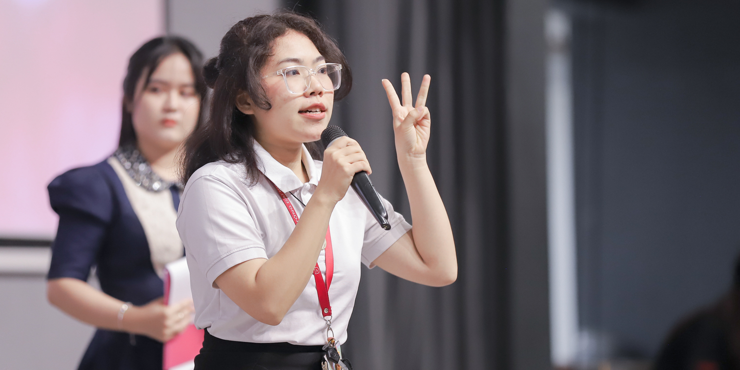 80 thí sinh tranh tài tại bán kết cuộc thi Ra Khơi 2023 - Ignite Your Startup Engine (6).jpg