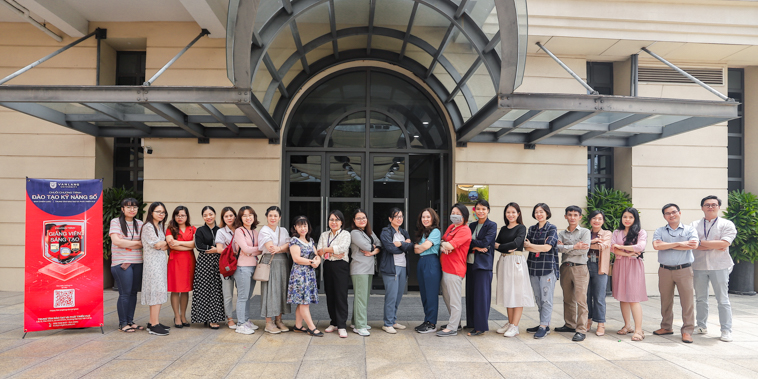 81 giảng viên Văn Lang đầu tiên hoàn thành chương trình Microsoft Certified Educator (MCE) (4).jpg
