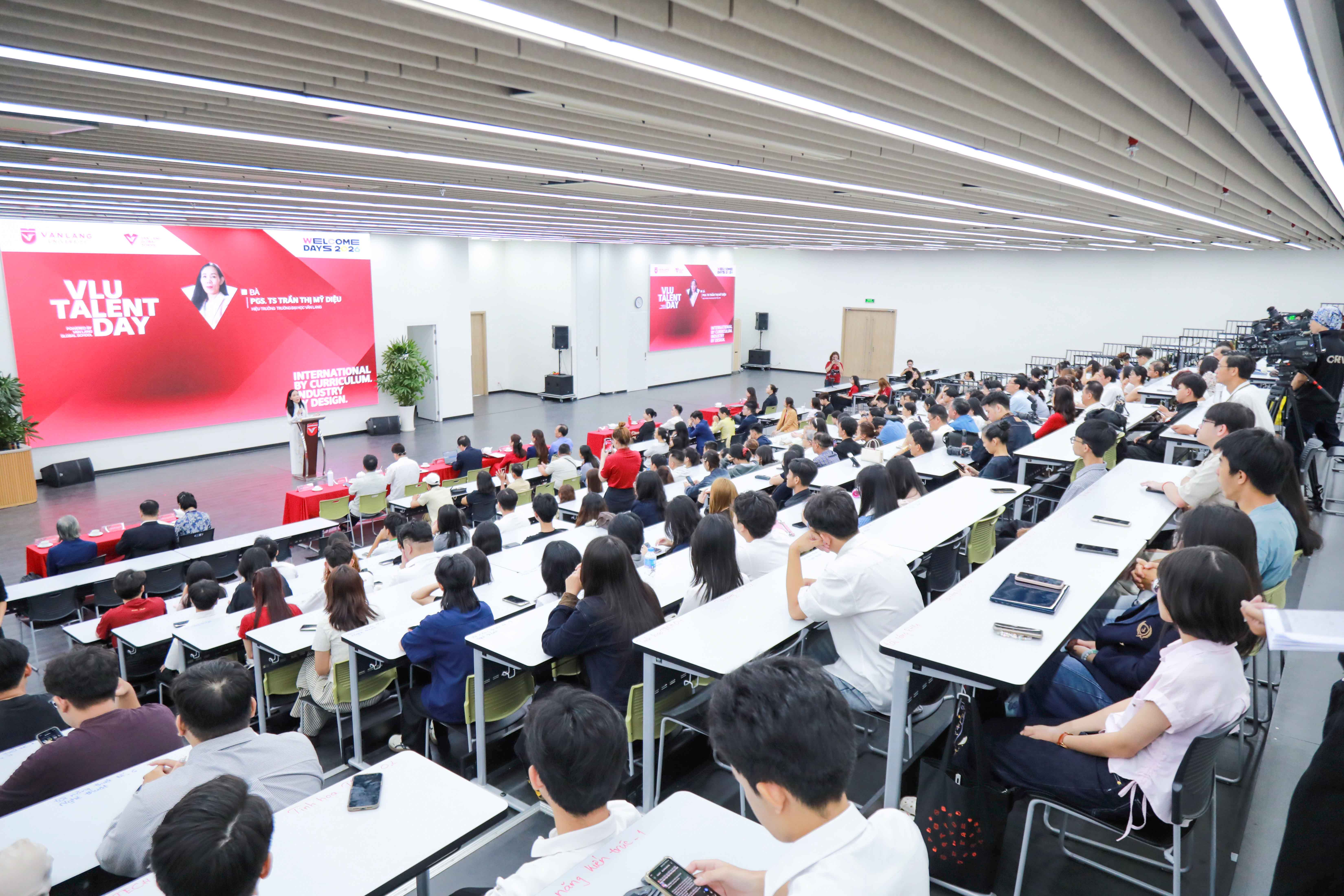 Copy of VLU_2200.jpg
