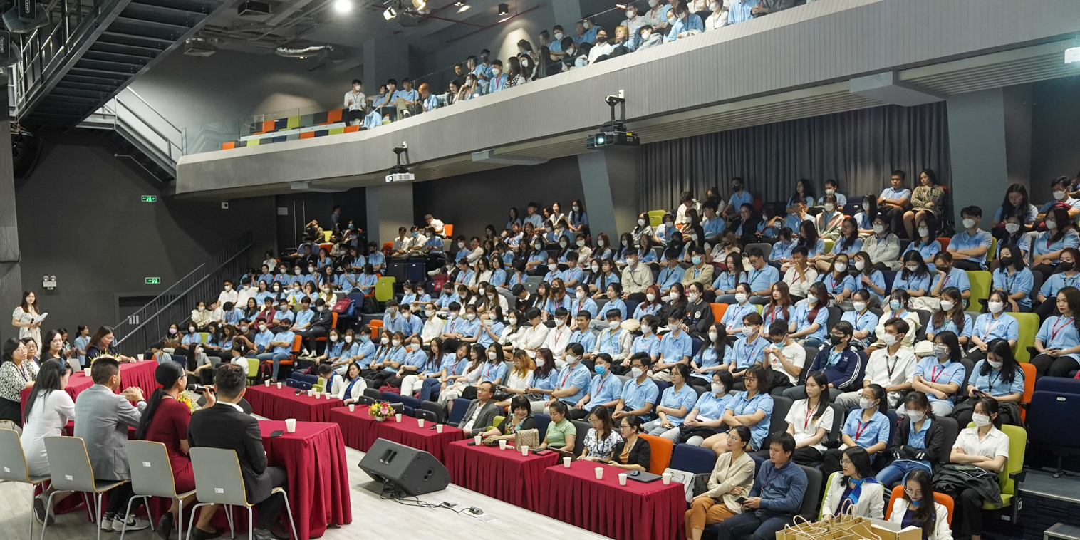 Tọa đàm Alo chuyên gia, chuyên ngành nào dành cho tôi (1).jpg