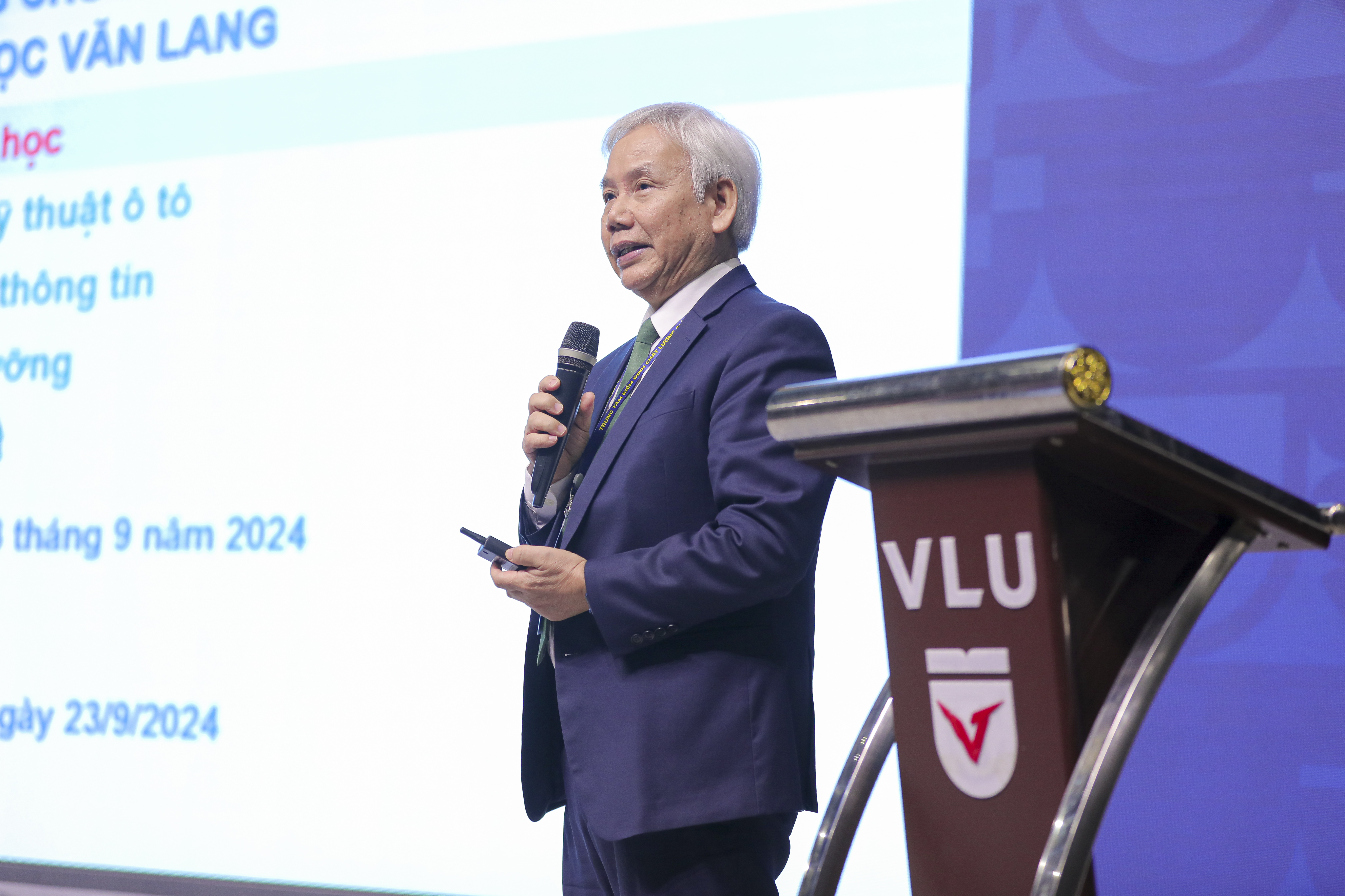 VLU_8916.jpg