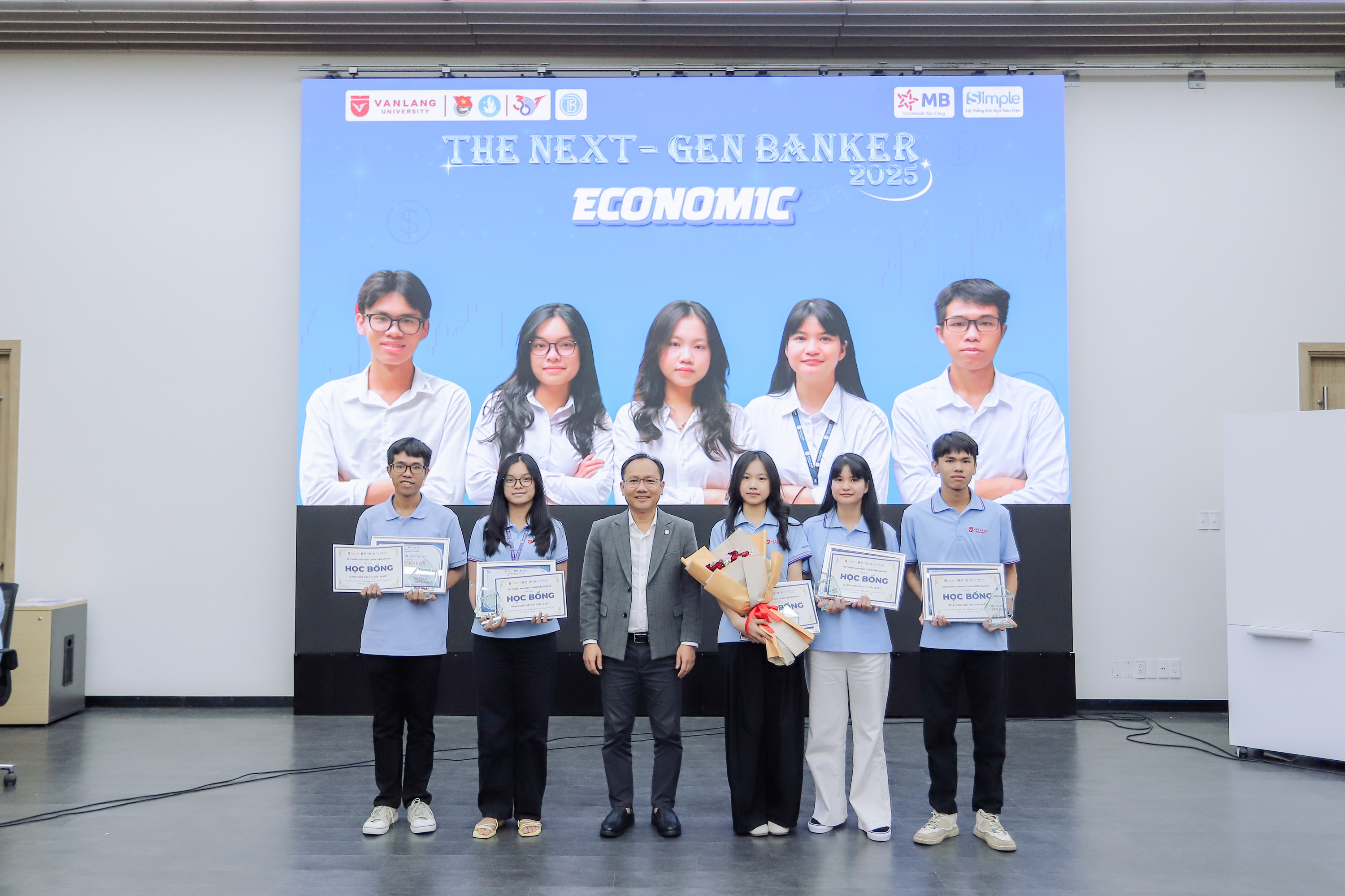 chung-ket-cuoc-thi-the-next-gen-banker-2025-g.jpg