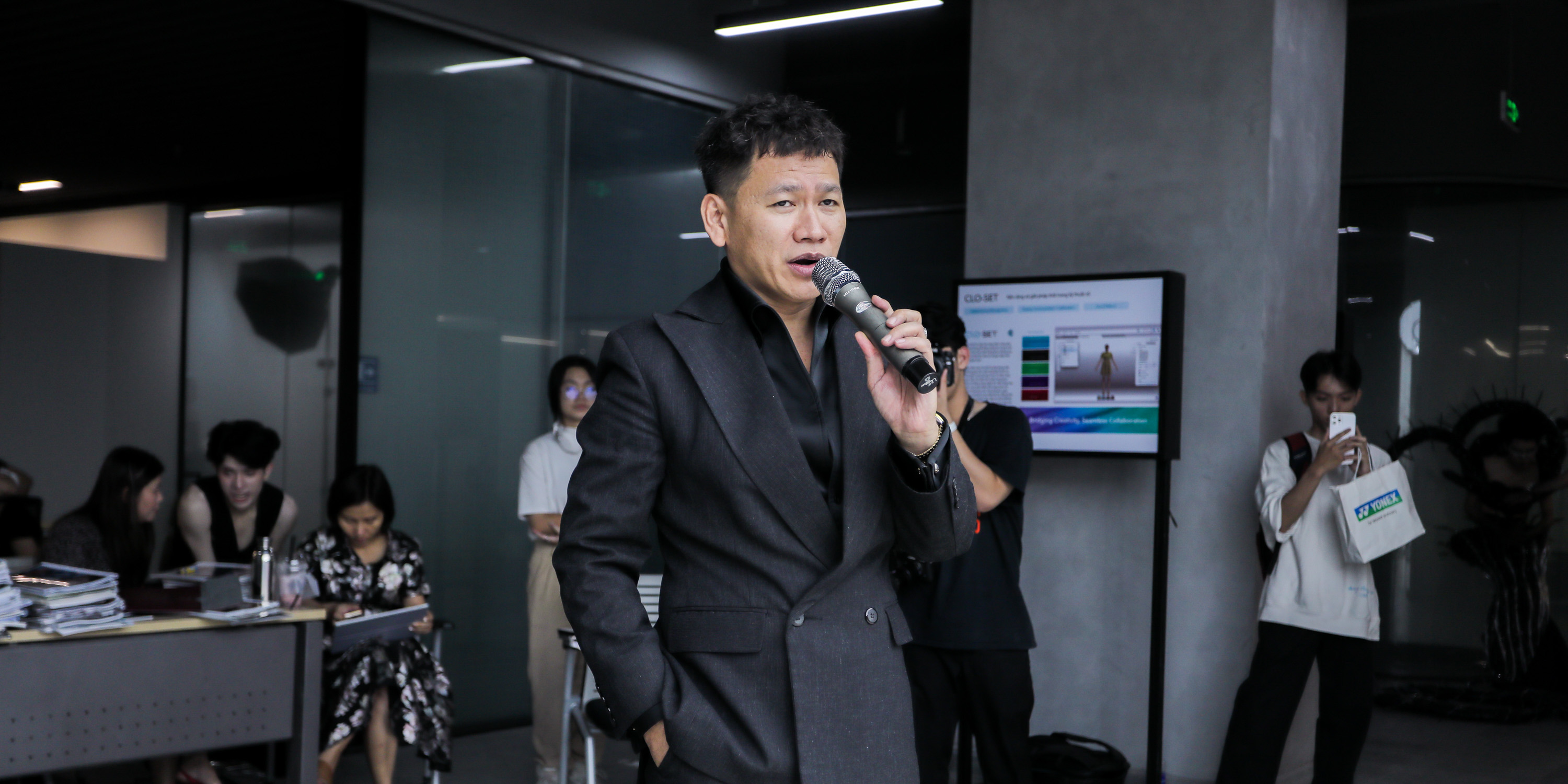do-an-doc-dao-cua-sinh-vien-chuyen-nganh-xay-dung-thuong-hieu-va-quan-tri-thoi-trang-i.jpg