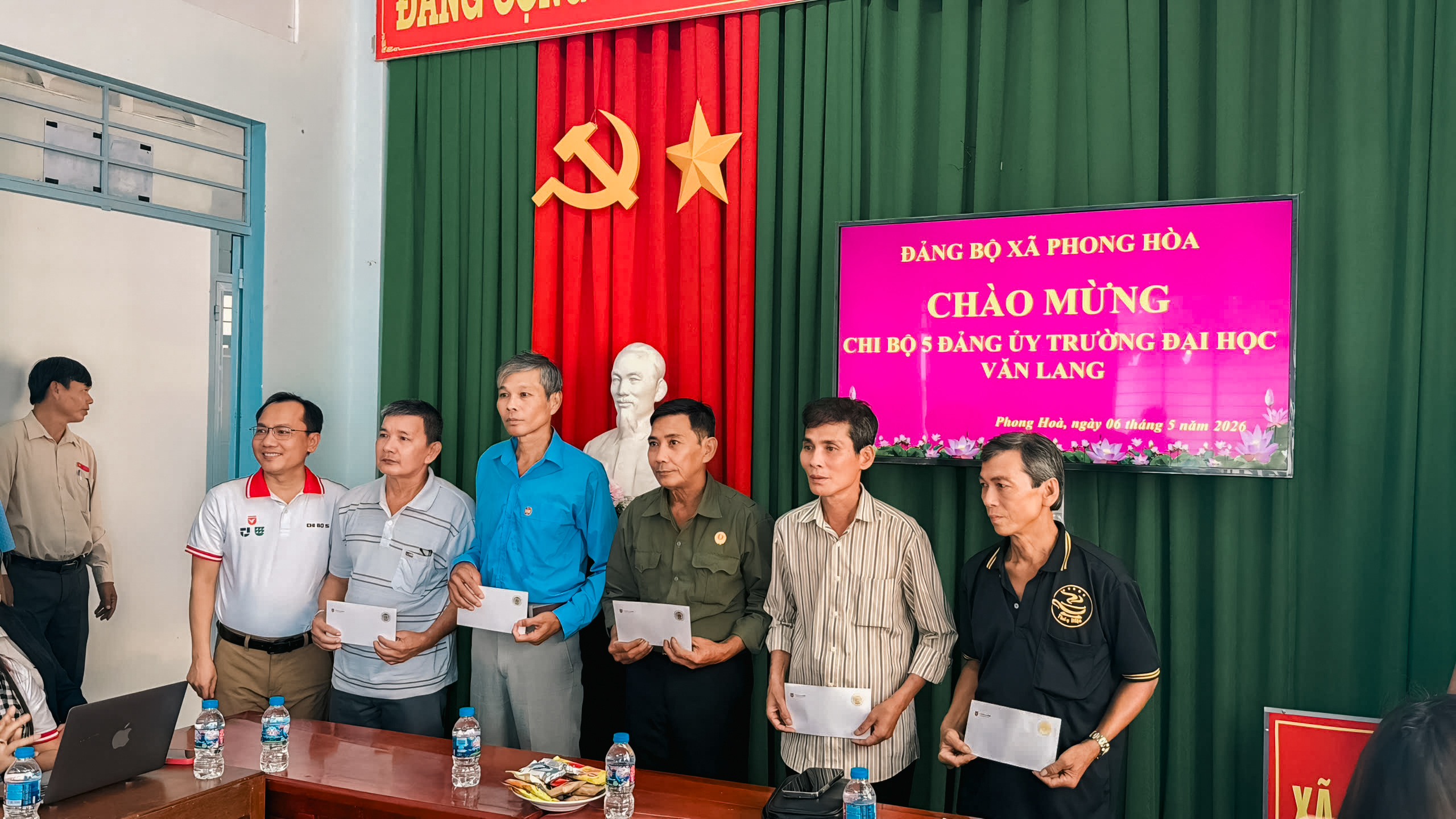 hanh-trinh-ve-nguon-theo-dau-chan-nguoi-lan-toa-gia-tri-lich-su-boi-dap-trach-nhiem-nguoi-dang-vien-c.jpg
