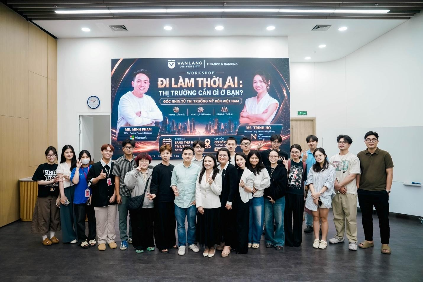 May be an image of one or more people and text that says 'FINANCE VANLANG UNIVERSITY WORKSHOP ĐI LÀM THỜI LÀMTHỜIAI: Al: THỊ TRƯỜNG CẤN iở BẠN? GÓC NHINT UTH TRƯỜNG ĐẾN ÉNVIỆTNAM ỆTNAM เปองช CTENI 00 ทณ MR. MINH PHẠM ar Micrnoft 平理 иBиΚ τΗΟΗ 11/5/90 מילזווד MS. TRINHH Grip N Iaung ០ល COSO RME 國所有 해호하에 ២ 密'