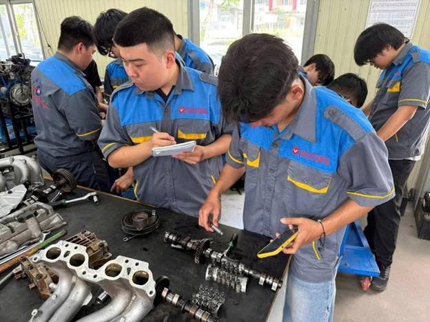 Có thể là hình ảnh về văn bản