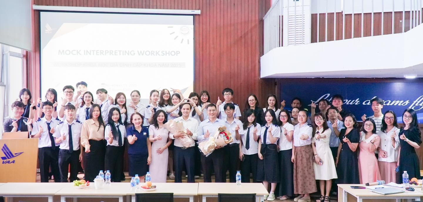 Có thể là hình ảnh về một hoặc nhiều người và văn bản cho biết 'MOCK MOCKINTERPRETINGWORKSHOP INTERPRETING WORKSHOP oleoccoT VAA Beurágams raams a amo င်း'