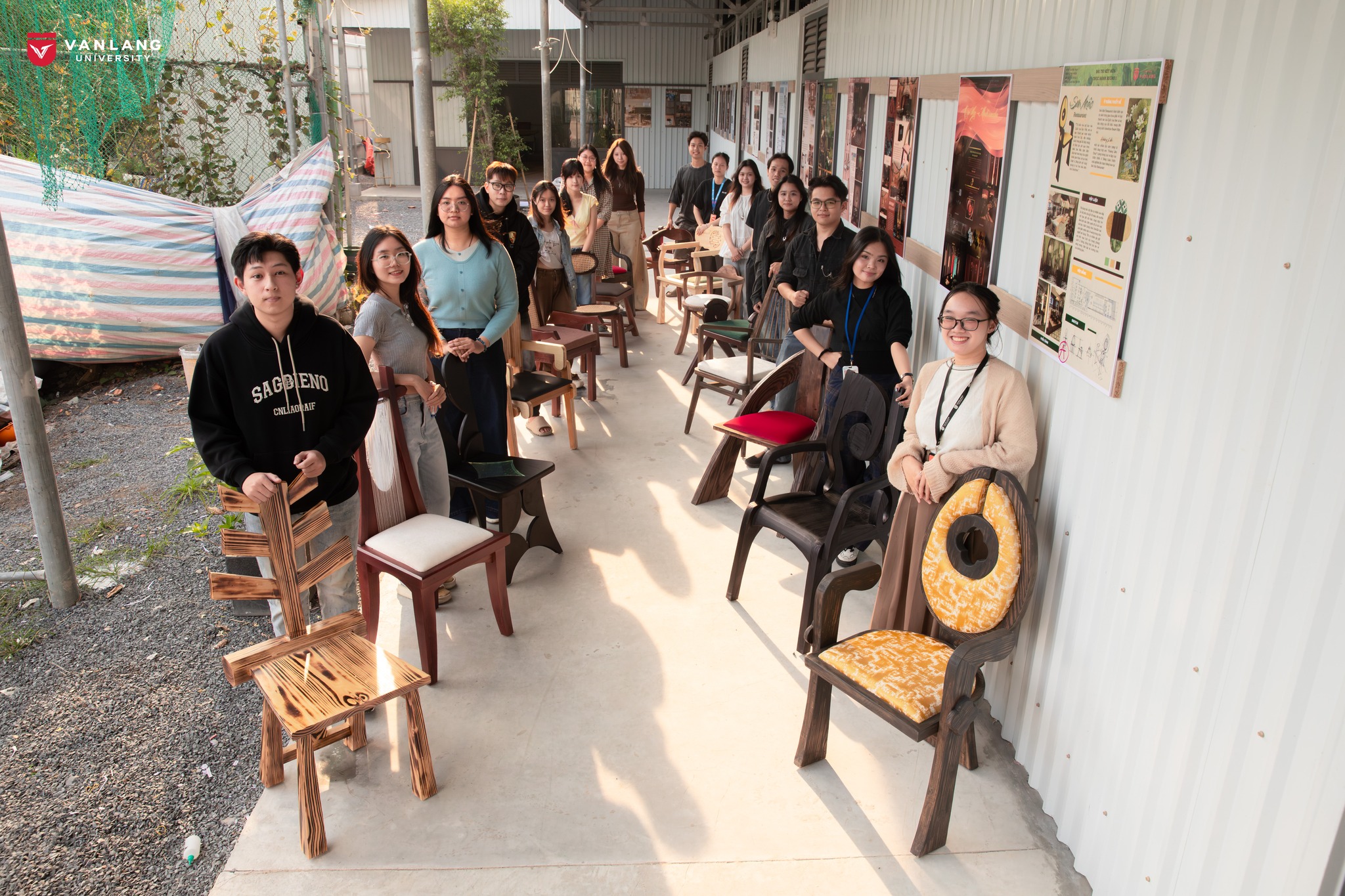 k29-students-when-the-chair-tells-a-story-03.jpg
