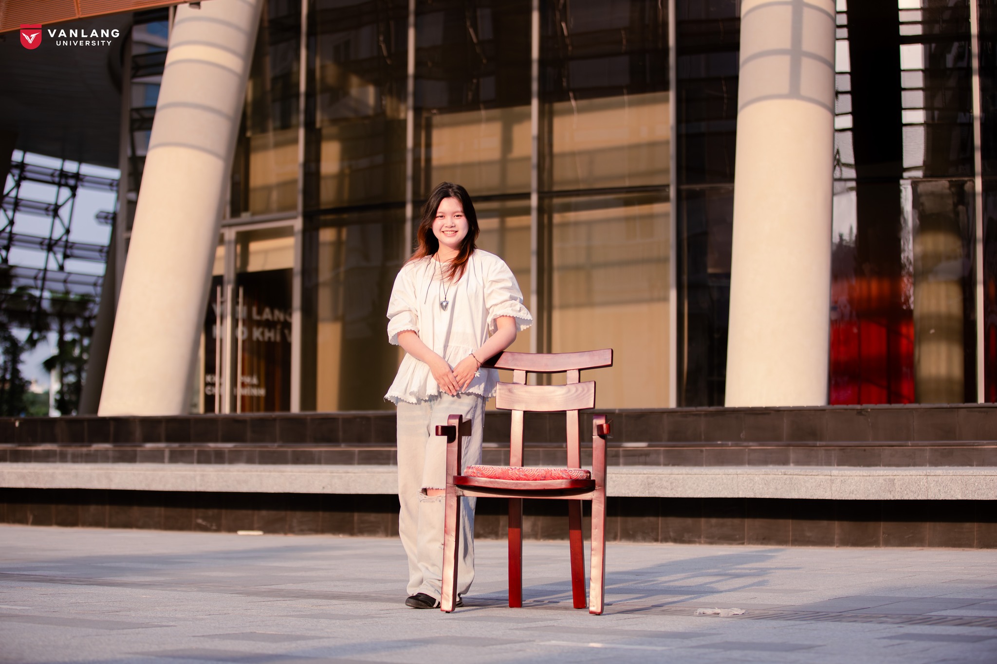 k29-students-when-the-chair-tells-a-story-09.jpg