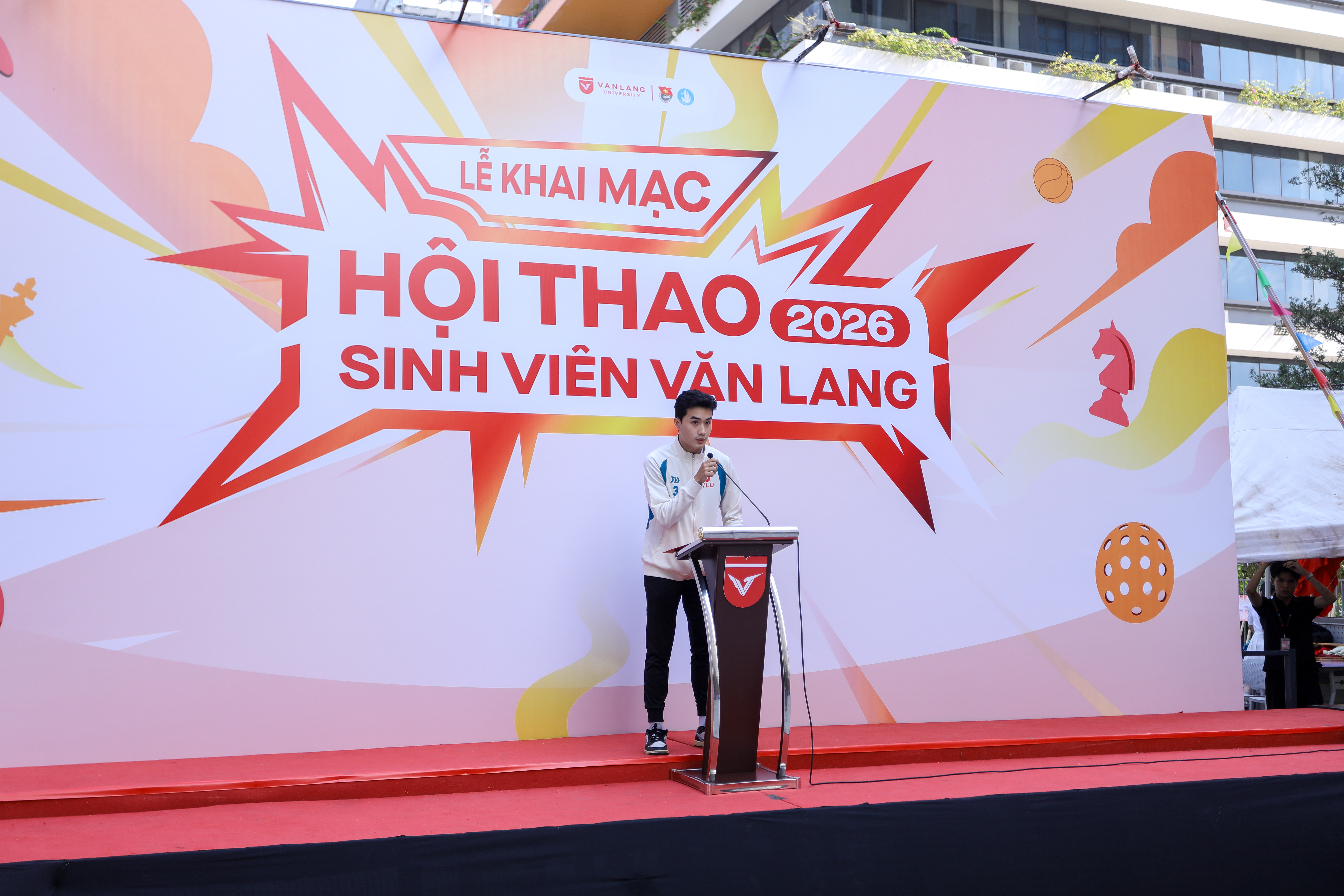 khai-mac-hoi-thao-sinh-vien-van-lang-2026-hon-2.500-van-dong-vien-san-sang-tranh-tai-d.jpg