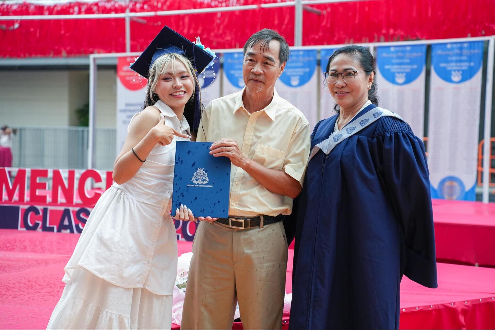 khoa-tien-phong-cua-iei-nhung-nguoi-mo-duong-cho-hanh-trinh-quoc-te-tai-vlu-d.jpg