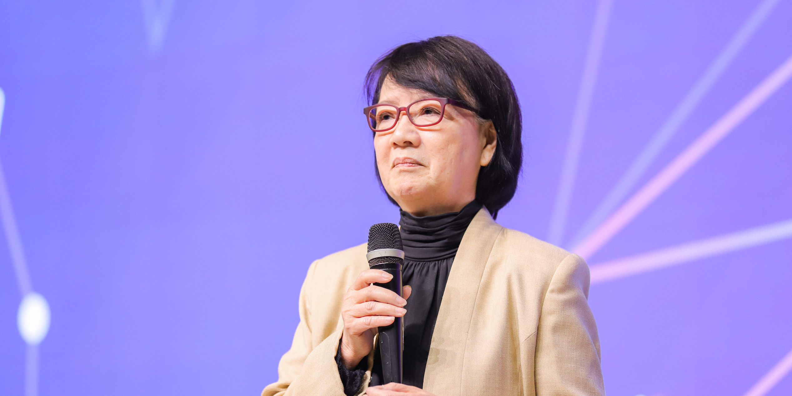 khoi-dau-cong-nghe-kien-tao-tuong-lai-cung-k30-khoa-cong-nghe-thong-tin-c.jpg