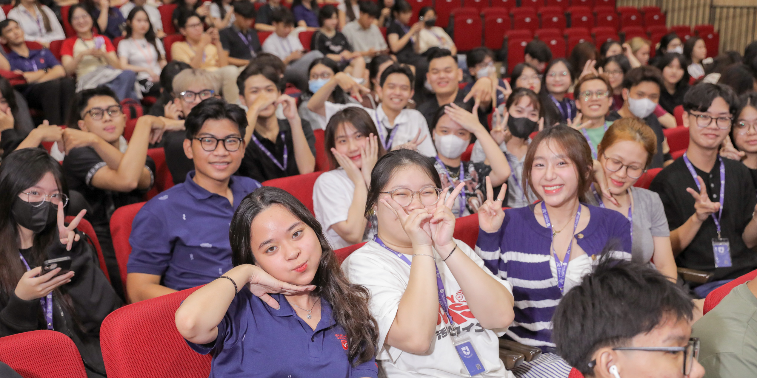 le-nhap-mon-chao-don-k30-nganh-marketing-khoa-thuong-mai-c.jpg