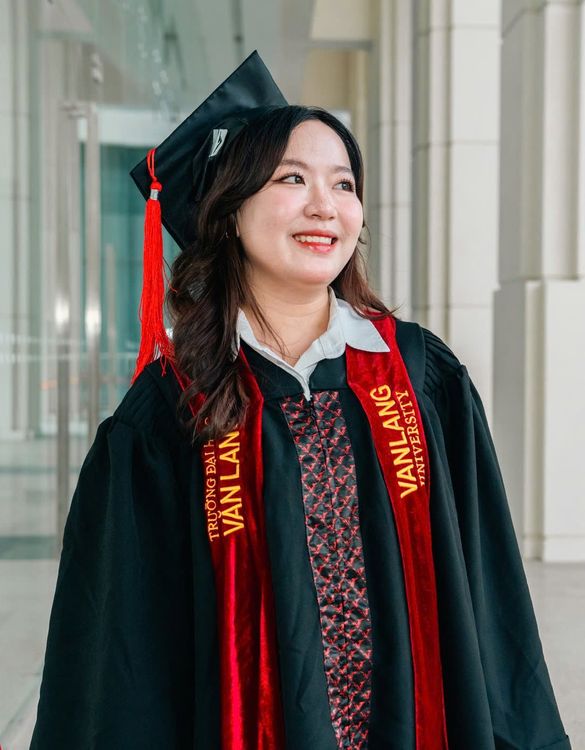 NGUYỄN THỊ ANH THƯ