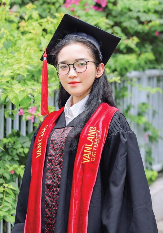 PHAN NGUYỄN TRANG HÀ