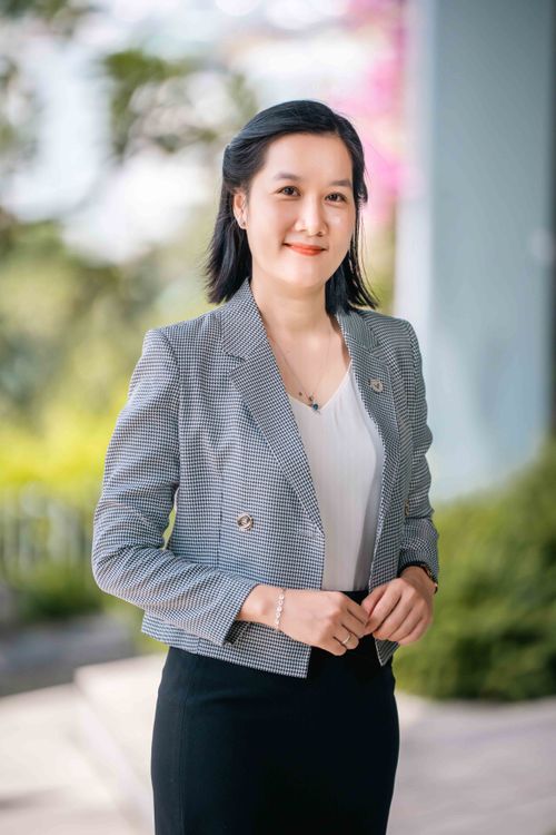 THS. LƯU THỊ KIM TUYẾN