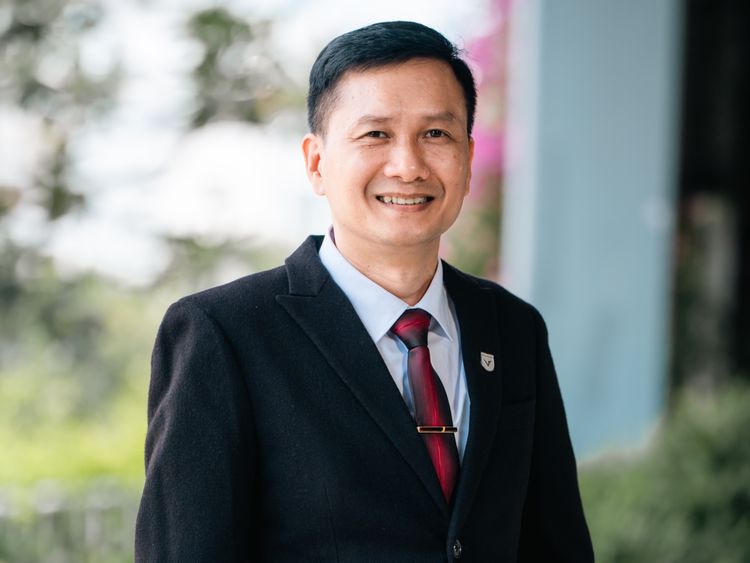 TS. HOÀNG CHÍ CƯƠNG