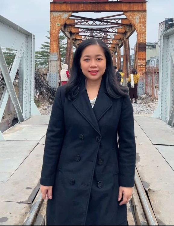 TẠ THỊ NGỌC HẰNG