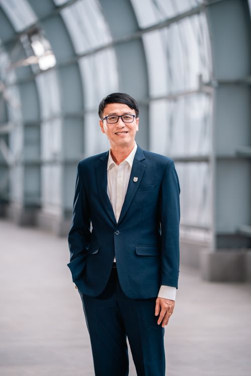 DR. NGUYEN HOANG TUNG