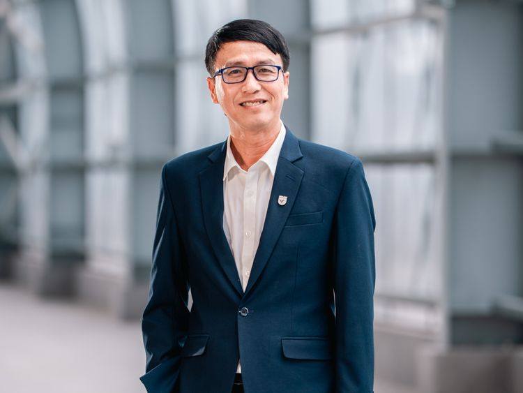 TS. NGUYỄN HOÀNG TÙNG