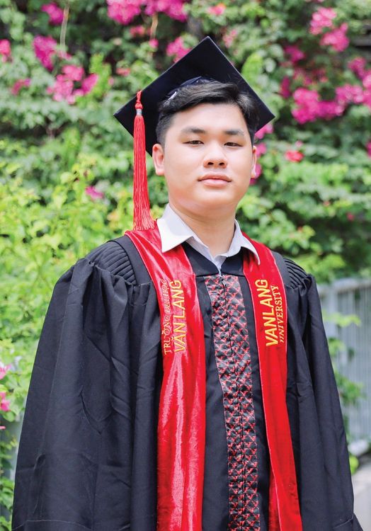 TRƯƠNG HOÀNG ĐẠT