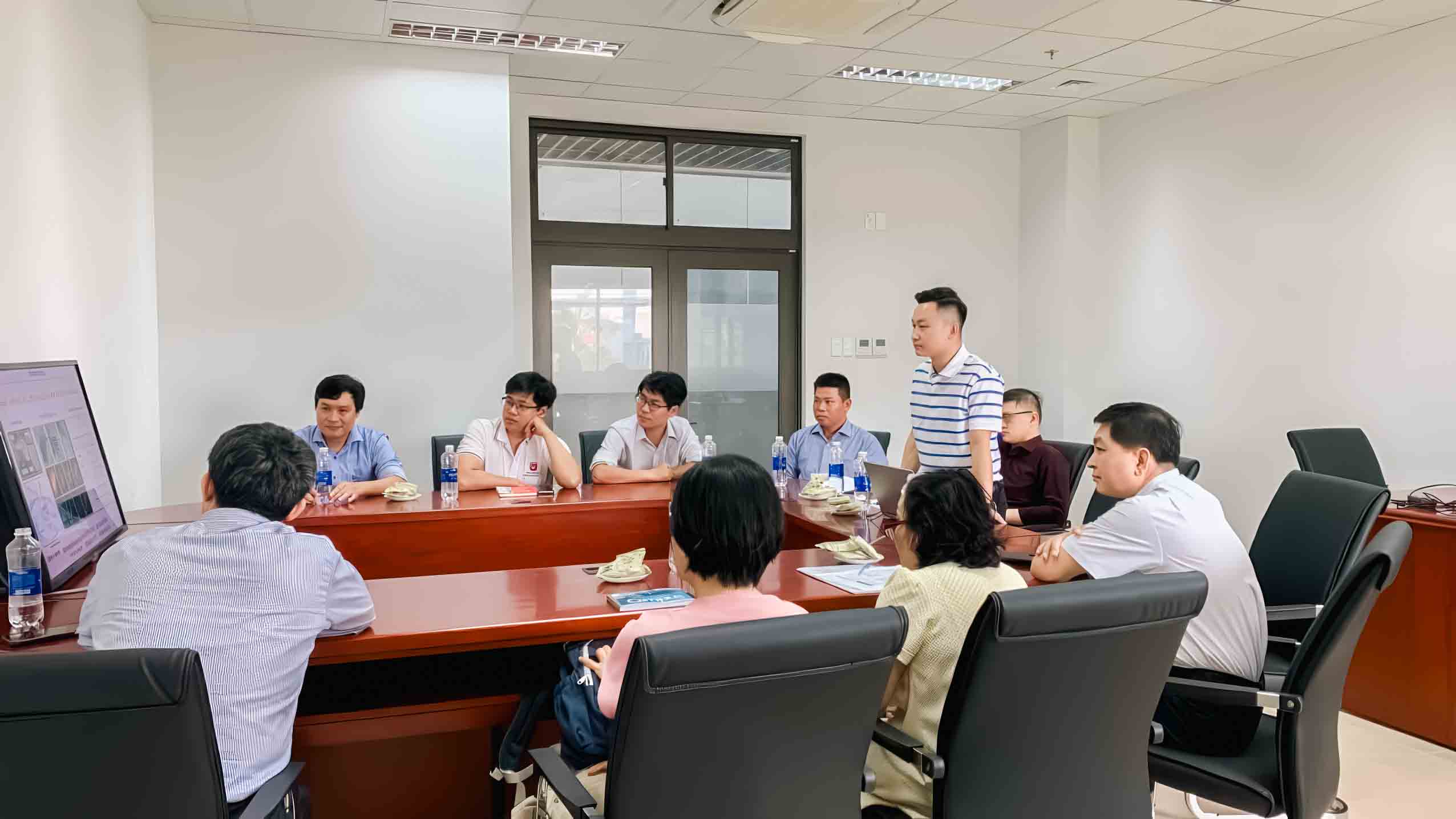 nha-khoa-hoc-van-lang-la-mot-trong-nam-dai-dien-viet-nam-trong-top-100-nha-khoa-hoc-tieu-bieu-chau-a-nam-2026-c.jpg