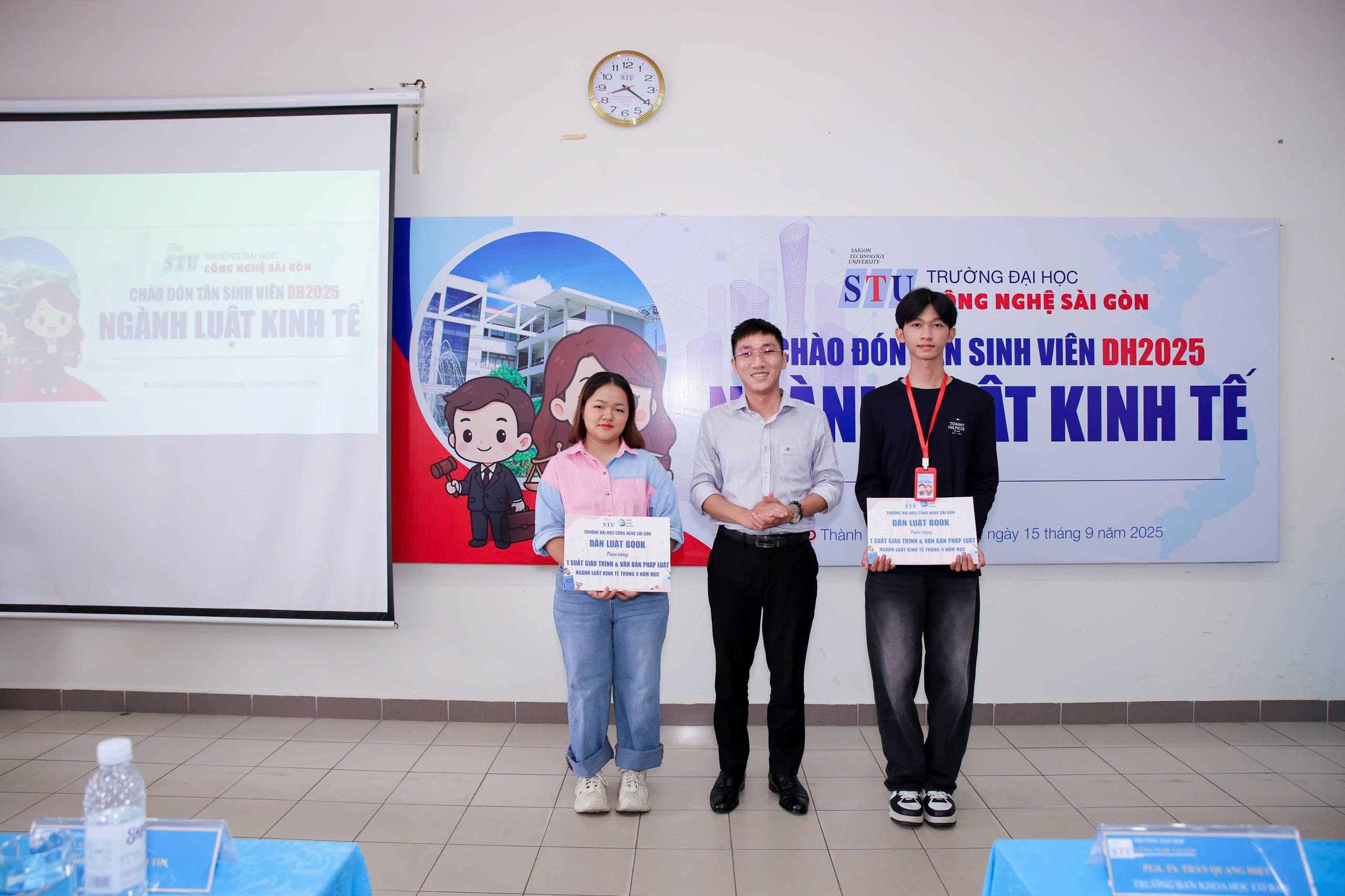 sai-canh-chim-lac-hanh-trinh-tu-tu-duy-phap-ly-den-ban-linh-lam-chu-thuong-hieu-sach-1-b1.jpg