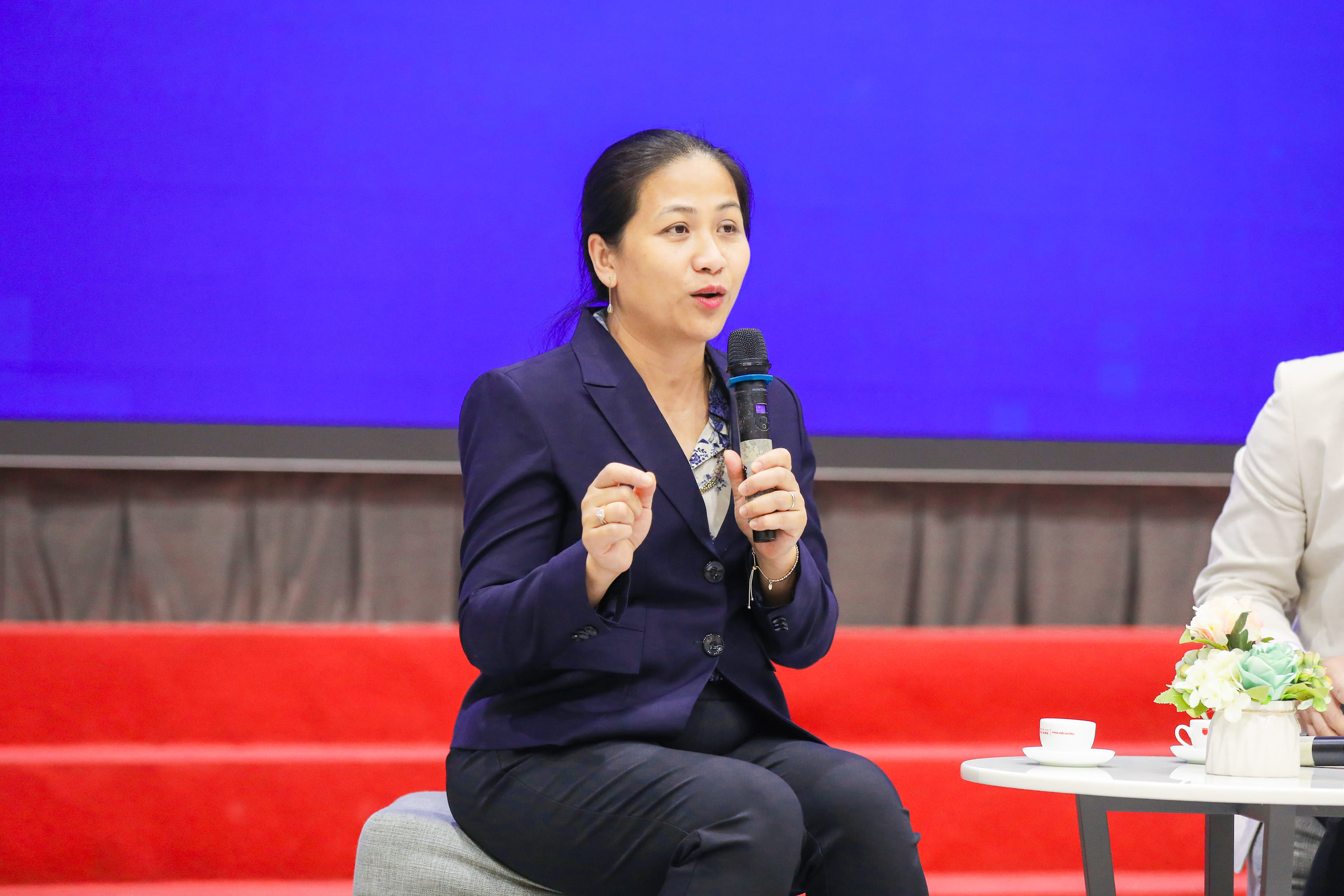 sinh-vien-dieu-duong-van-lang-trang-bi-hanh-trang-chuan-quoc-te-cung-chuyen-gia-c.jpg