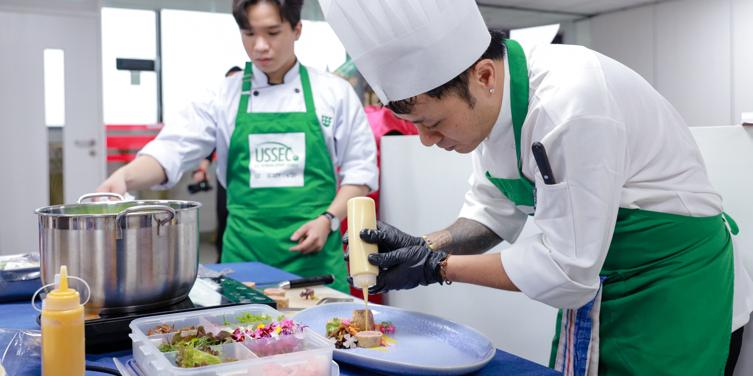 sinh-vien-khoa-du-lich-trai-nghiem-workshop-soy-day-tim-hieu-xu-huong-thuc-pham-xanh-c.jpg