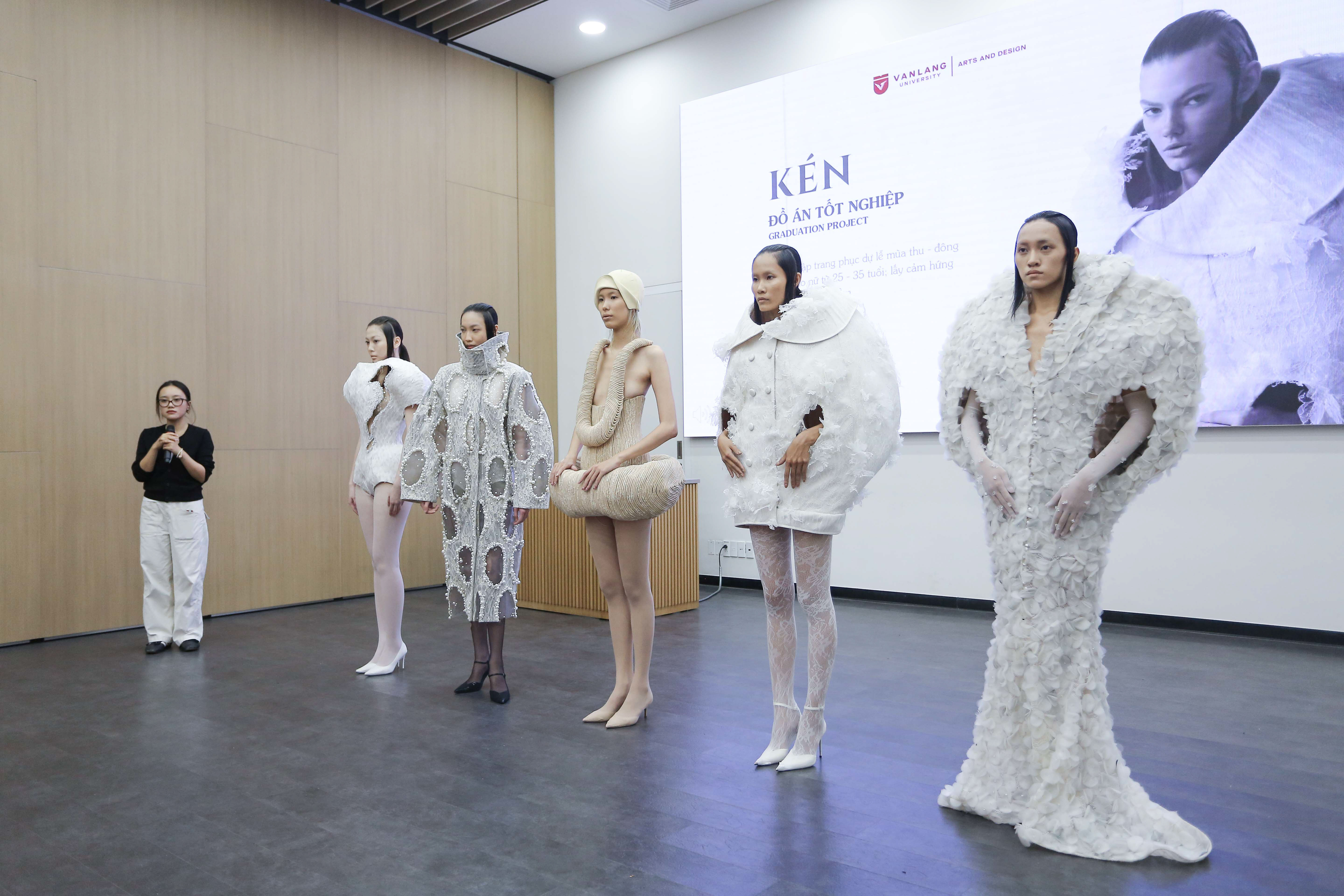 sinh vien nganh thiet ke thoi trang bao ve do an tot nghiep dot 2 nam 2025-d.jpg