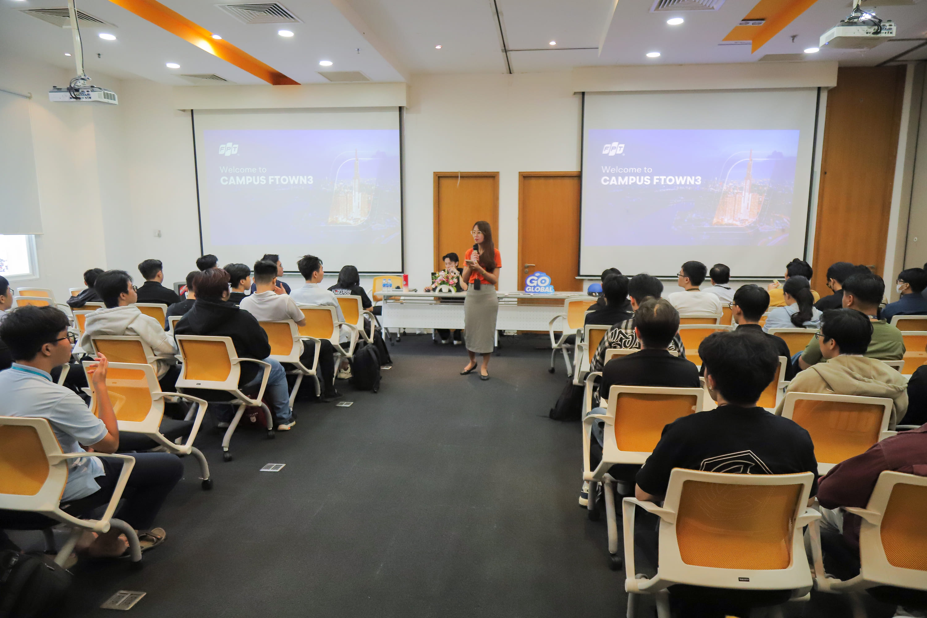 tham-quan-fpt-software-f-town-3-mo-rong-nang-luc-nghe-nghiep-tu-trai-nghiem-thuc-te-d.jpg