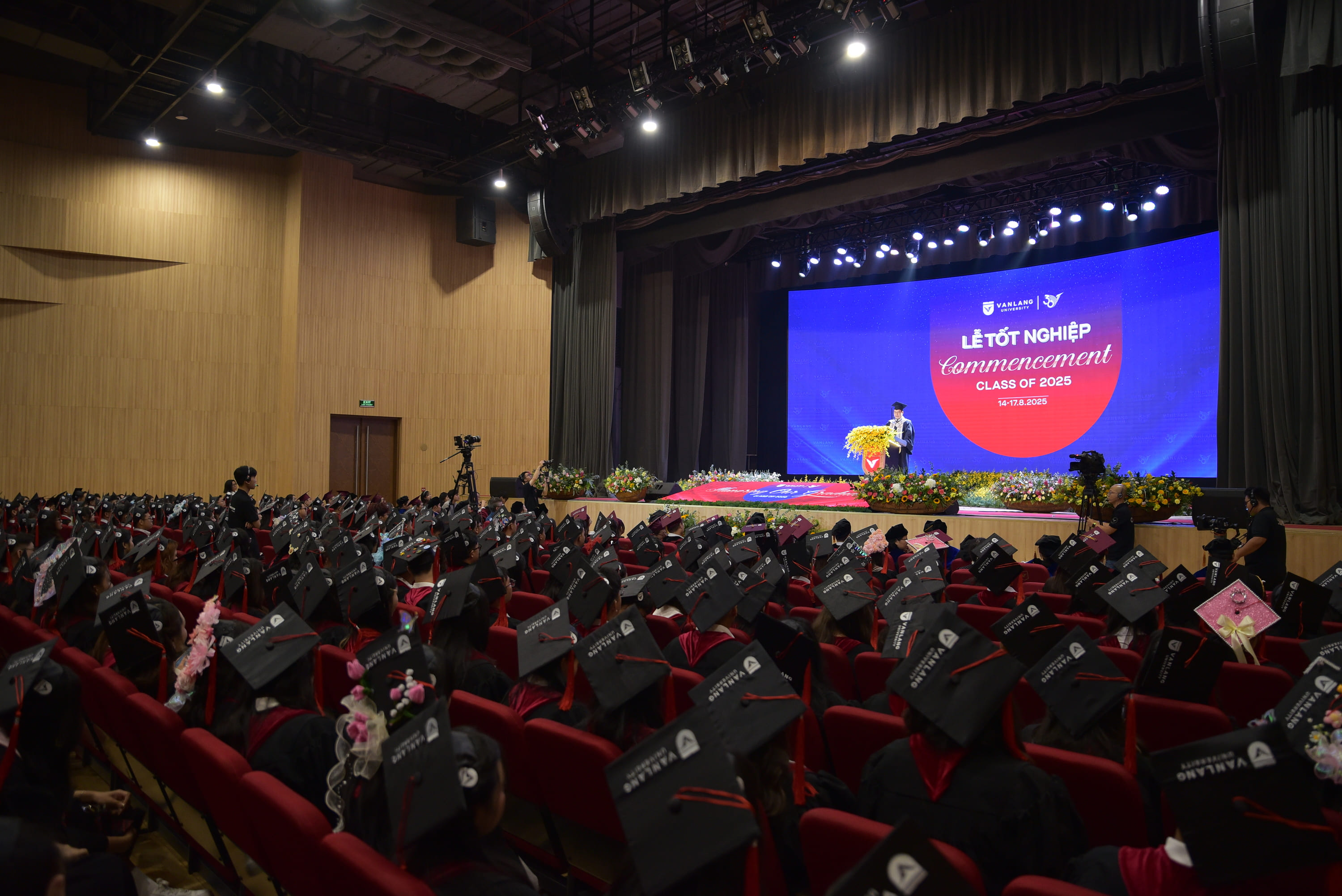 thu-khoa-vien-dao-tao-quoc-te-2025-hanh-trinh-tro-lai-van-lang-va-thong-diep-hoc-tap-suot-doi-a.jpg