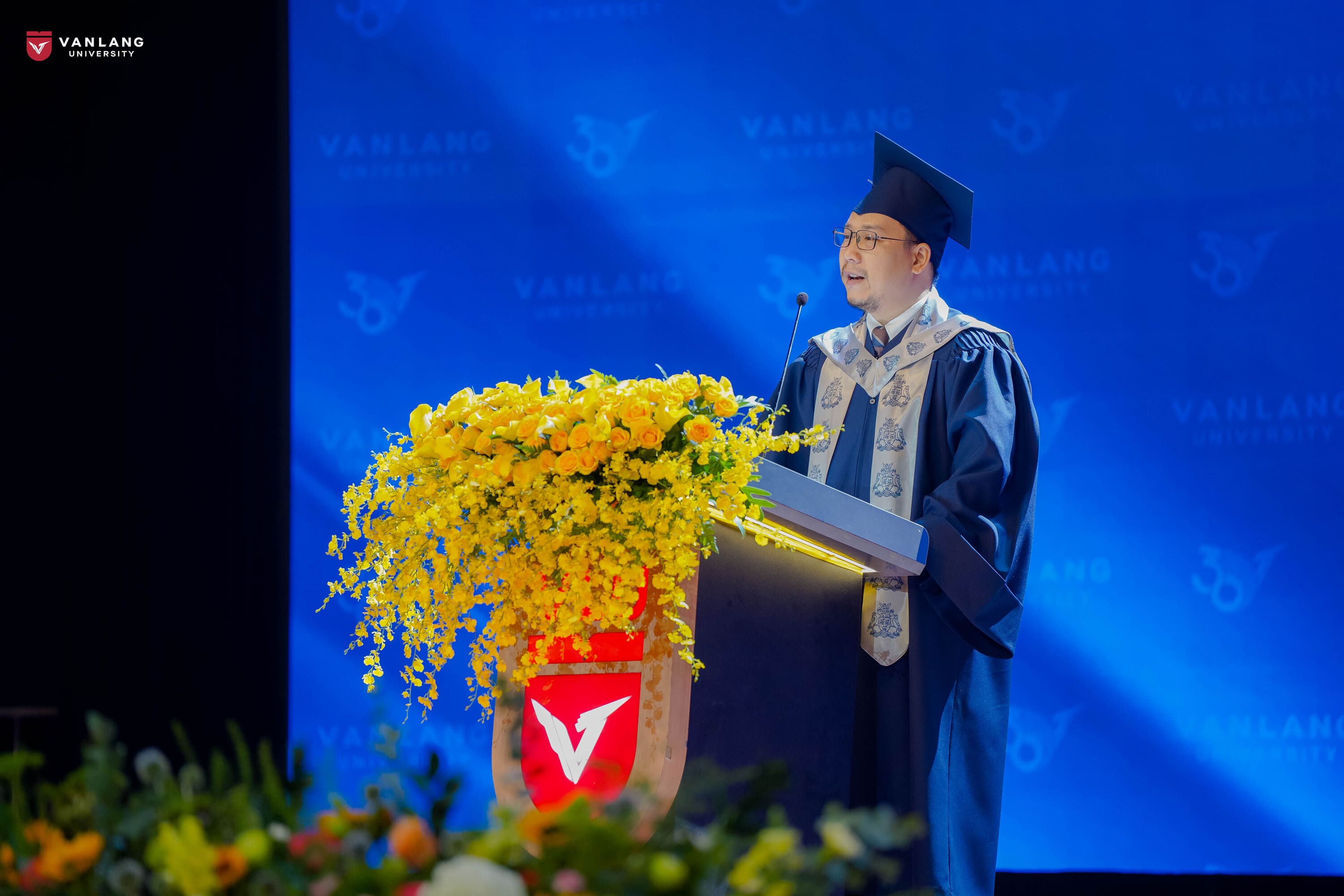 thu-khoa-vien-dao-tao-quoc-te-2025-hanh-trinh-tro-lai-van-lang-va-thong-diep-hoc-tap-suot-doi-b.jpg