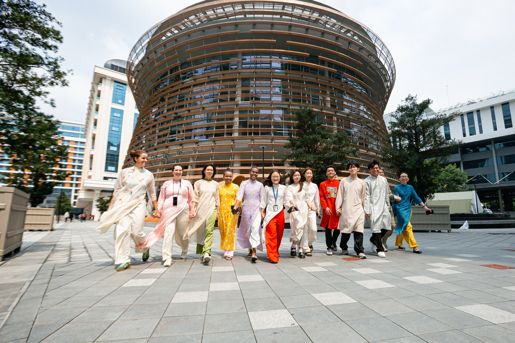 truong-dai-hoc-van-lang-chia-se-chien-luoc-quoc-te-hoa-toan-dien-tai-apaie-2026-d.jpg