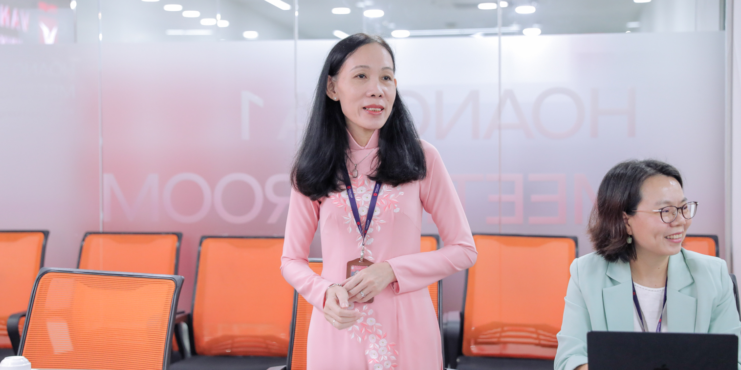 truong-dai-hoc-van-lang-va-van-phong-dai-dien-tinh-gangwon-bat-tay-hop-tac-thuc-day-giao-luu-van-hoa-giao-duc-b.jpg