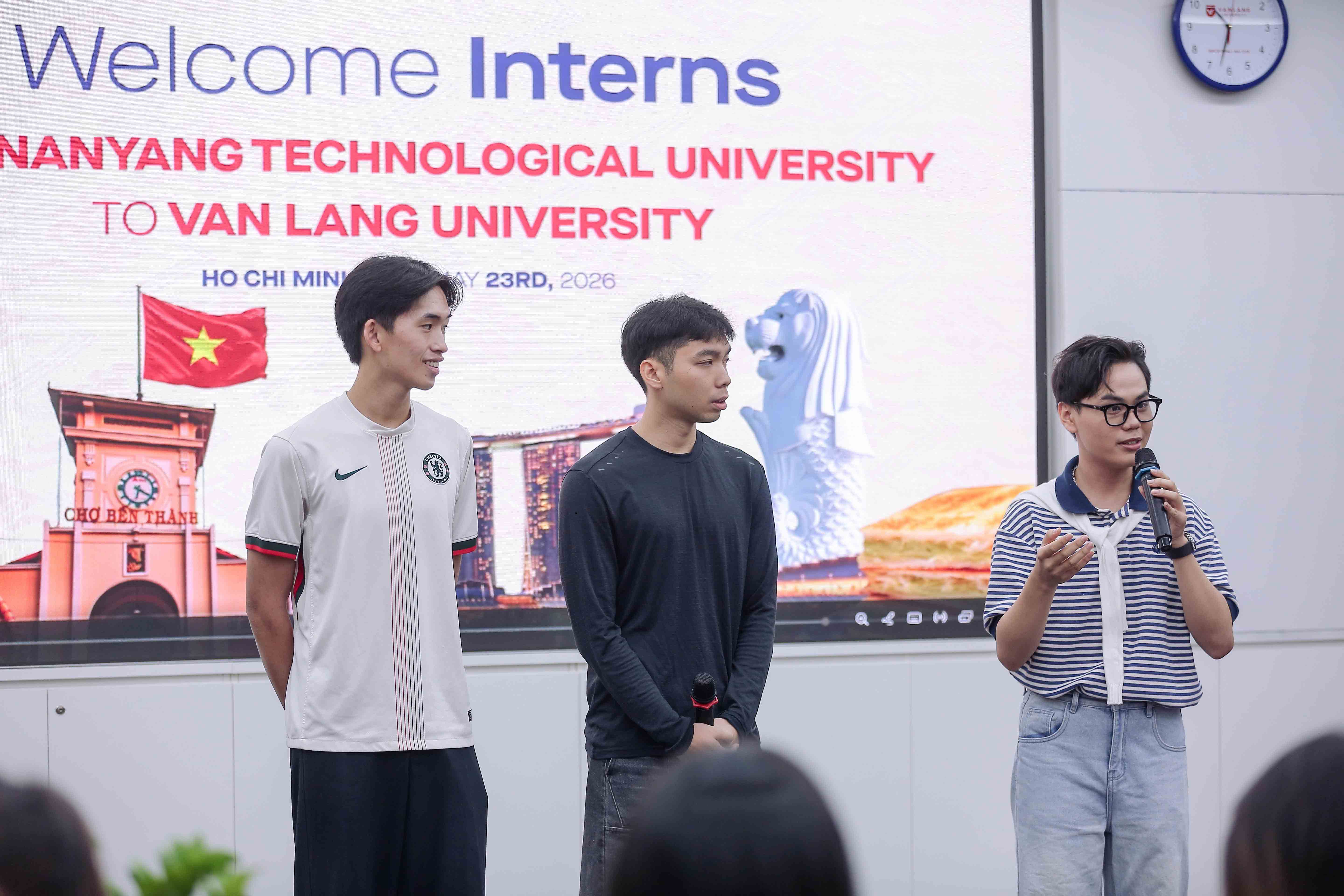 van-lang-tang-cuong-ket-noi-hoc-thuat-quoc-te-cung-nanyang-technological-university-ntu-b.jpg