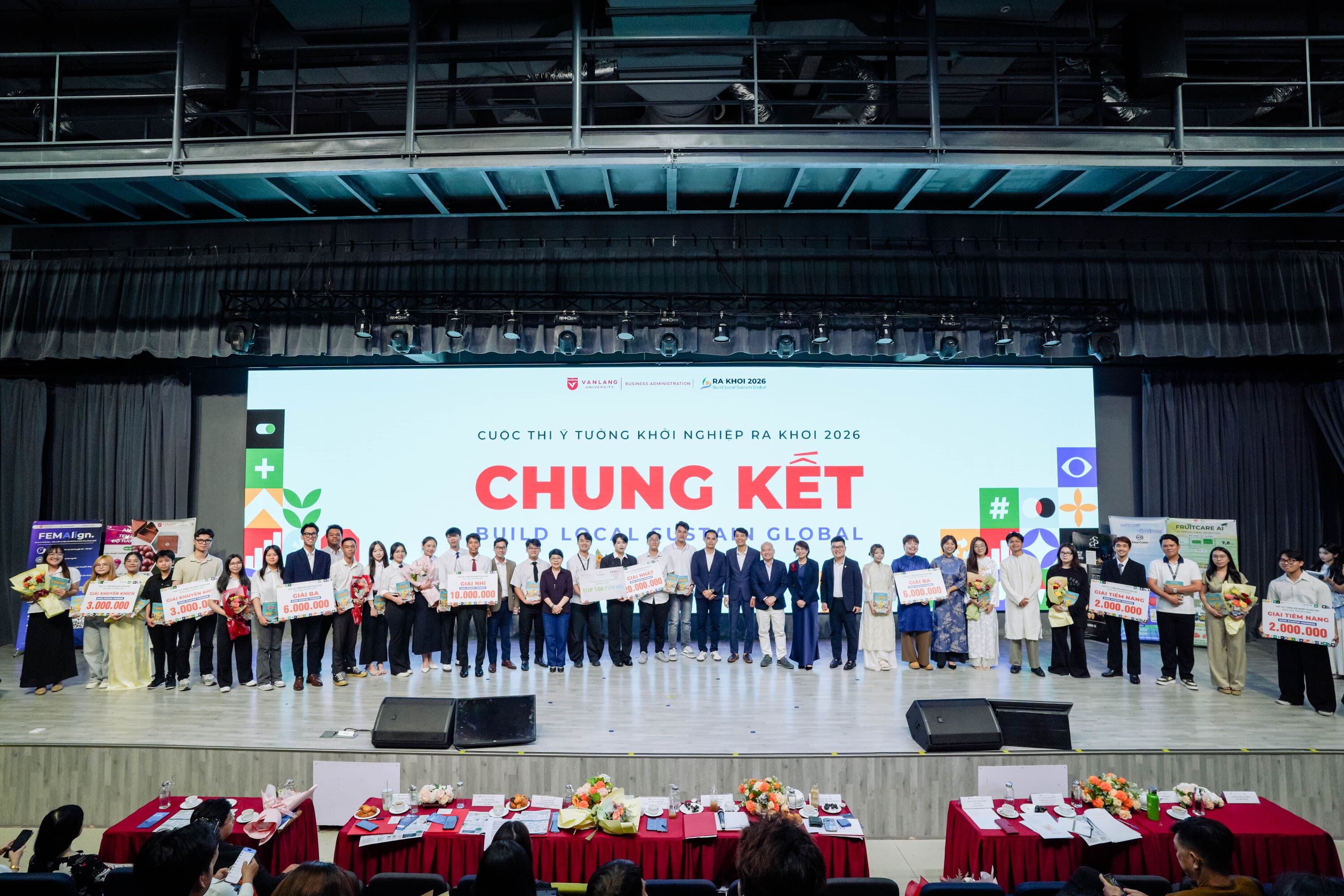 vlu-GTH00818-chung-ket-ra-khoi-2026-khoi-nghiep-tu-gia-tri-dia-phuong,-huong-den-tuong-lai-ben-vung.jpg