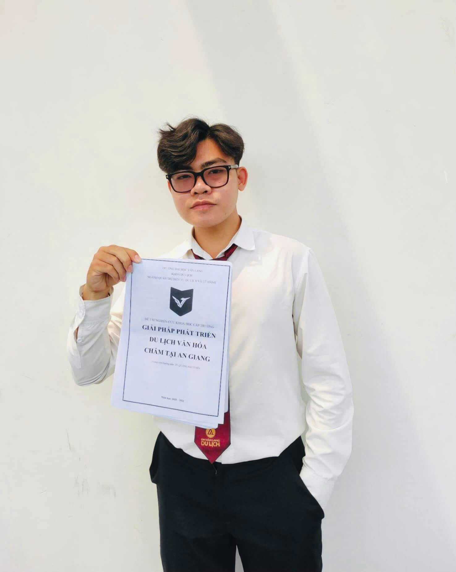 vlu-Học tại VLU 4-vlu-sai-canh-chim-lac-niem-dam-me-xe-dich-di-nguoc-voi-truyen-thong-gia-dinh-den-voi-hanh-trinh-truong-thanh-tai-van-lang.jpg