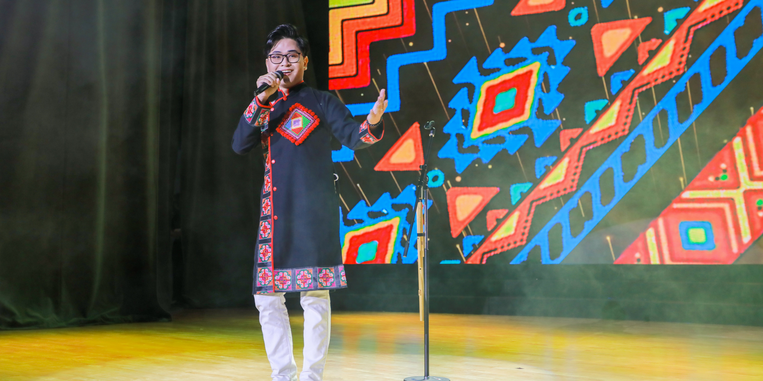 vlu-Mang-huong-rung-Tay-Bac-den-voi-Van Lang-h.jpg