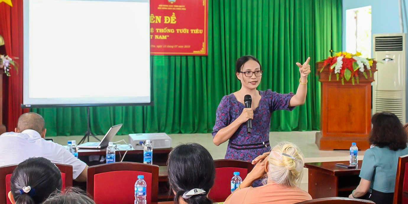 vlu-ap-dung-cong-nghe-tuoi-tiet-kiem-nuoc-giup-tang-nang-suat-cay-trong-a.jpg