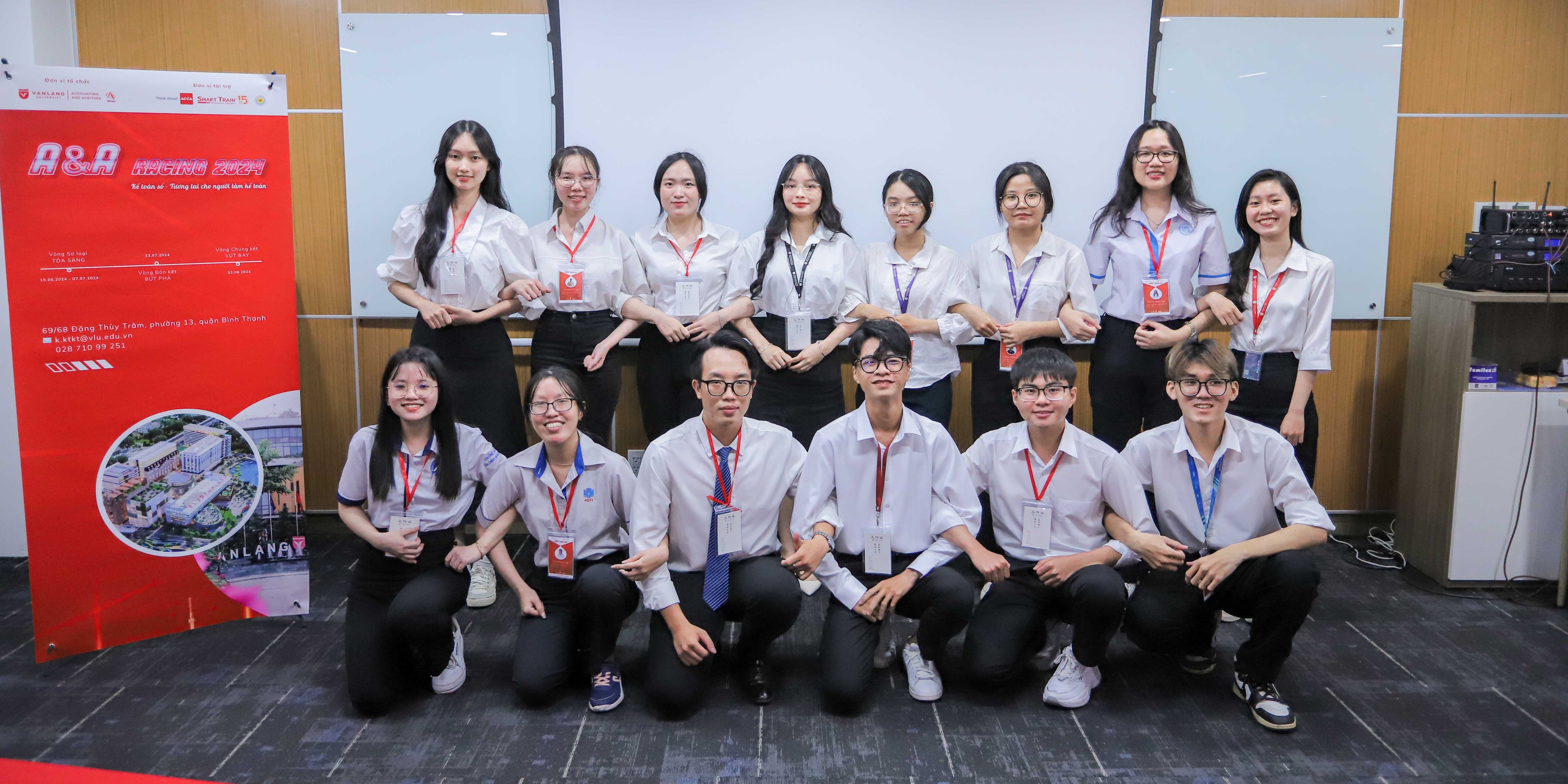 vlu-ban-ket-cuoc-thi-a-a-racing-2024---san-choi-hoc-thuat-moi-danh-cho-sinh-vien-nganh-ke-toan-e.jpg