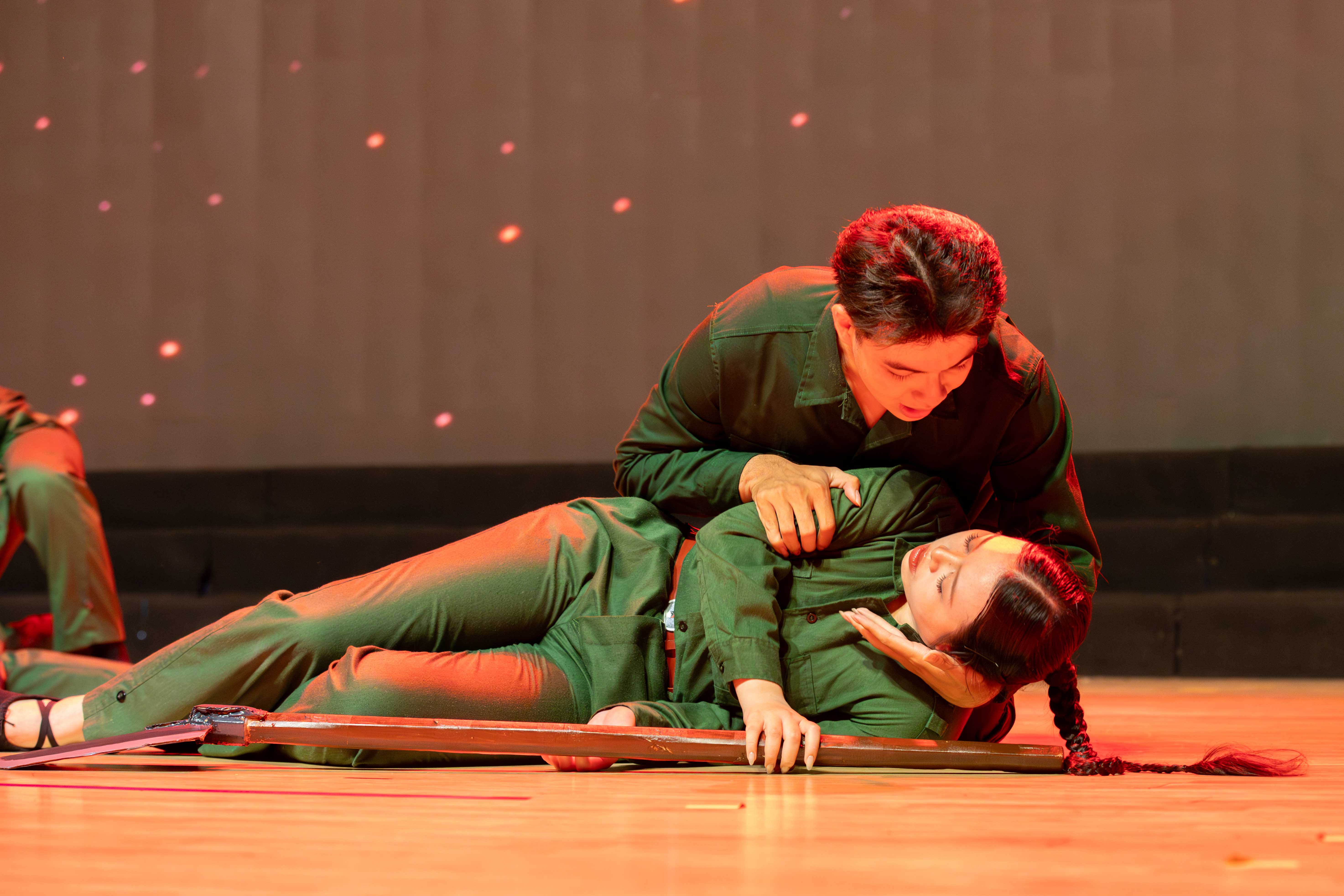 vlu-bass-2025-phao-hanh-trinh-cua-tuoi-tre-gan-ket-voi-lich-su-g.jpg