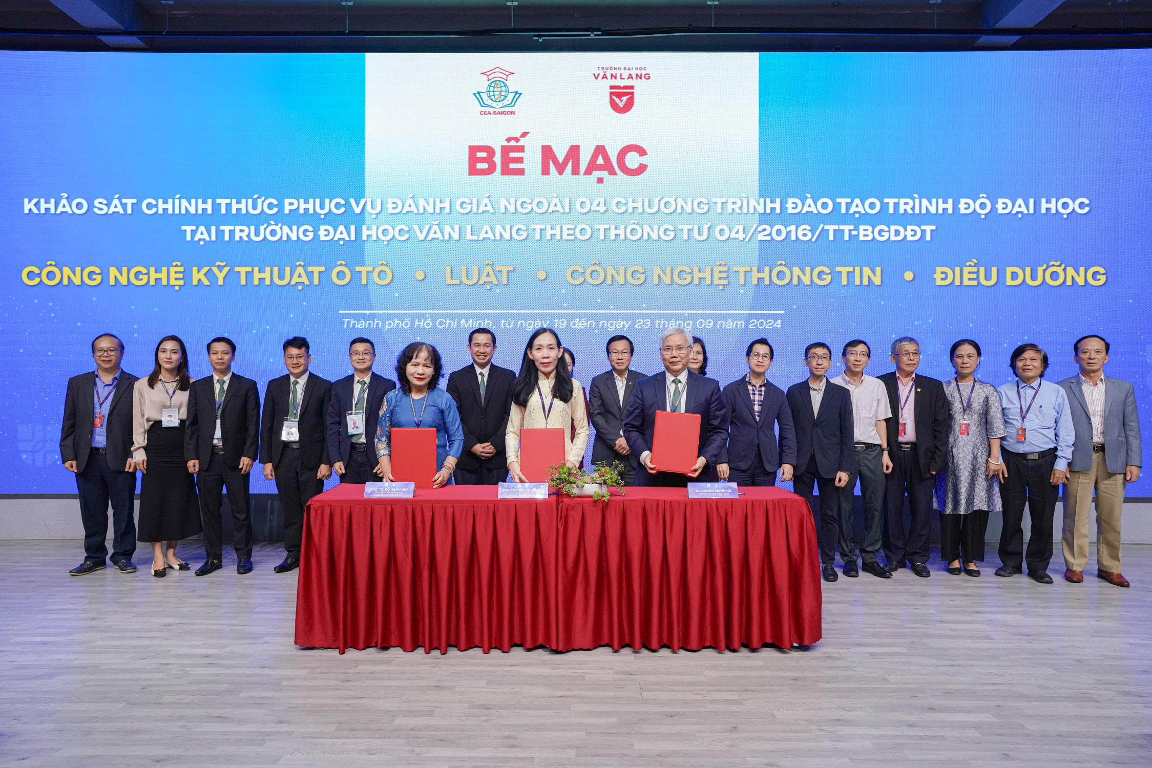 vlu-be-mac-khao-sat-chinh-thuc-phuc-vu-danh-gia-ngoai-04-ctdtdh-f.jpg