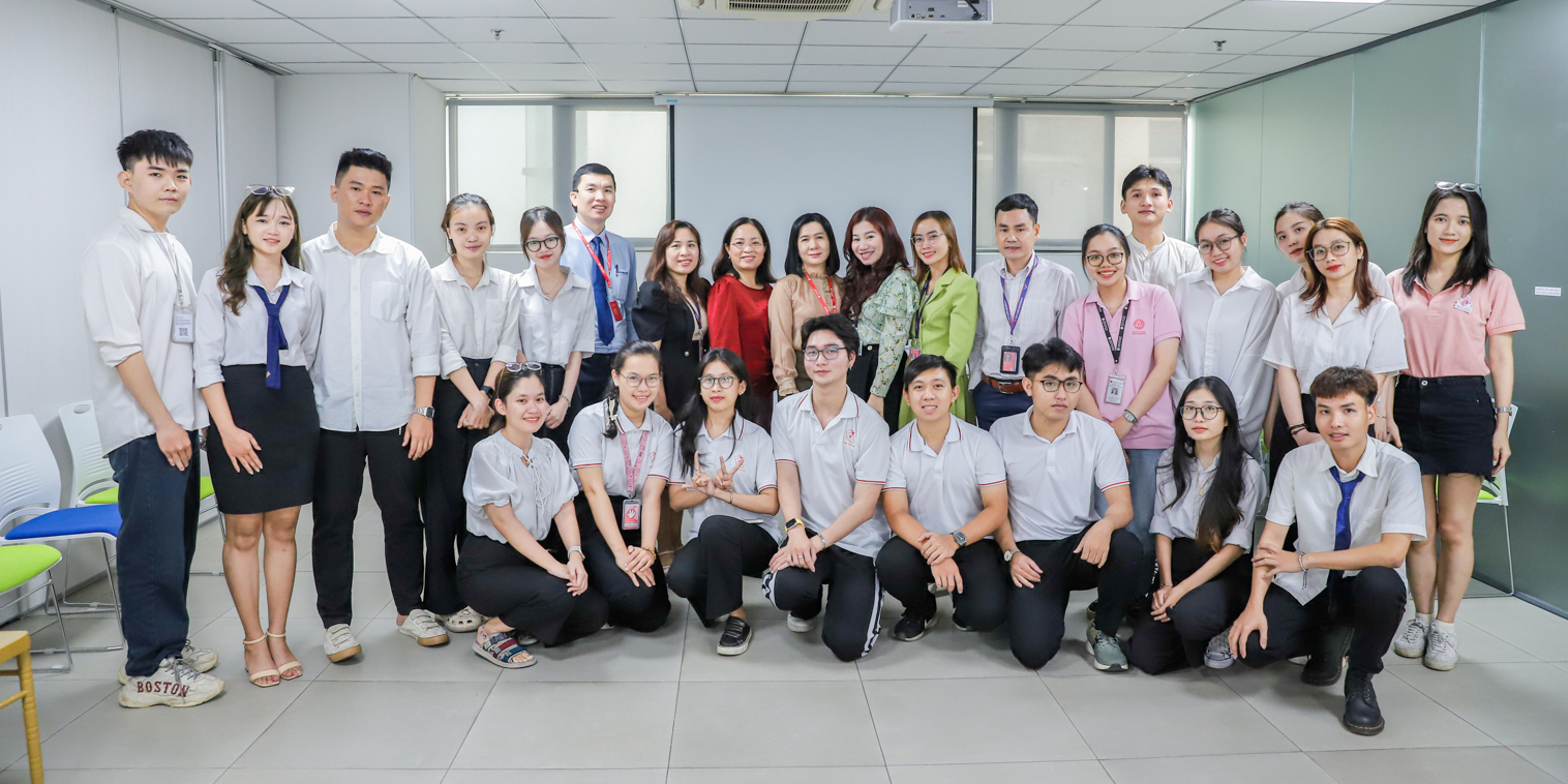 vlu-buoi-dau-thau-du-an-company-trip-2023-cua-sinh-vien-nganh-quan-tri-dich-vu-du-lich-lu-hanh-d.jpg