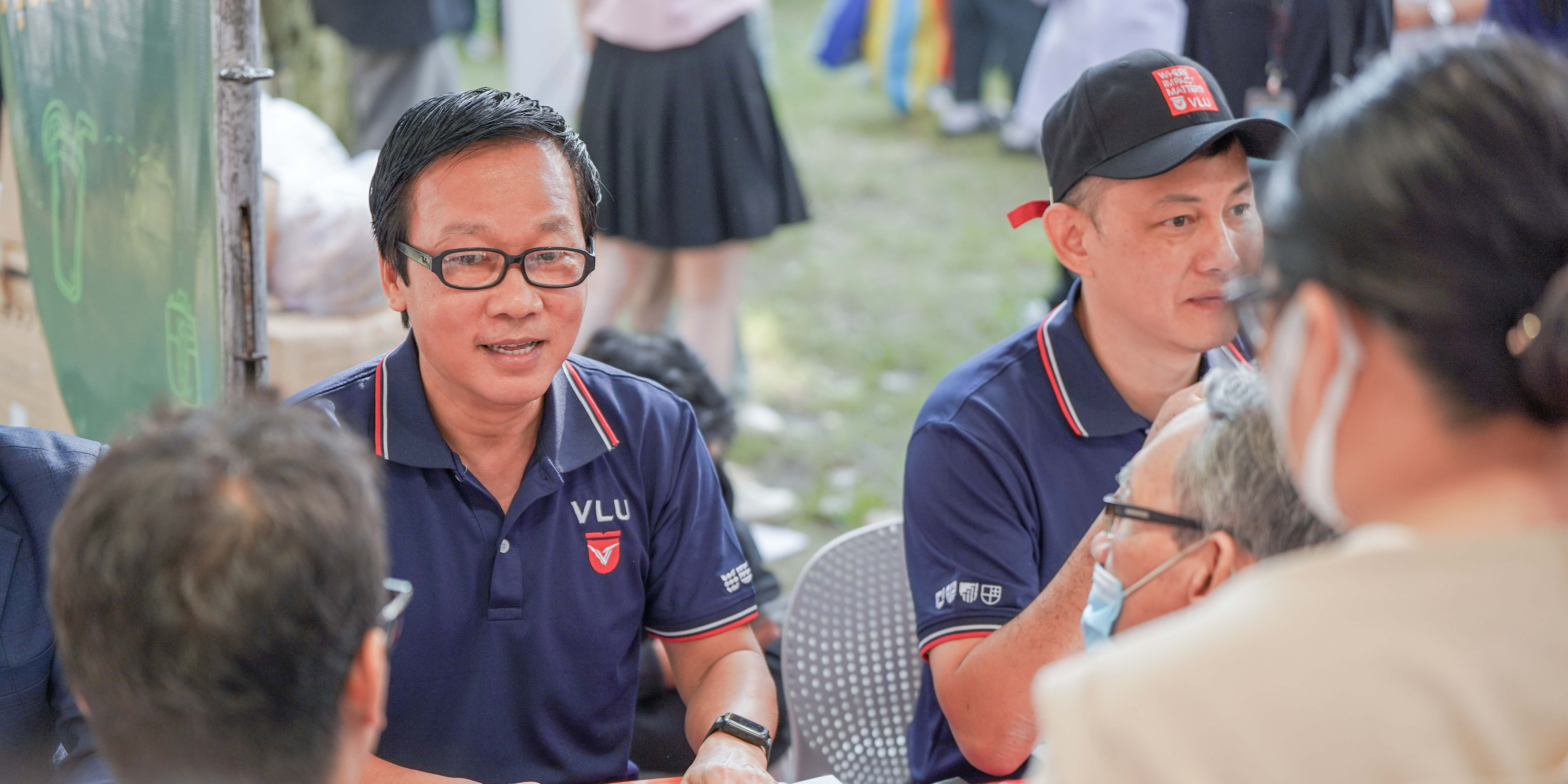vlu-chao-don-hon-2000-hoc-sinh-thpt-tai-ngay-hoi-tu-van-huong-nghiep-2024-c.jpg