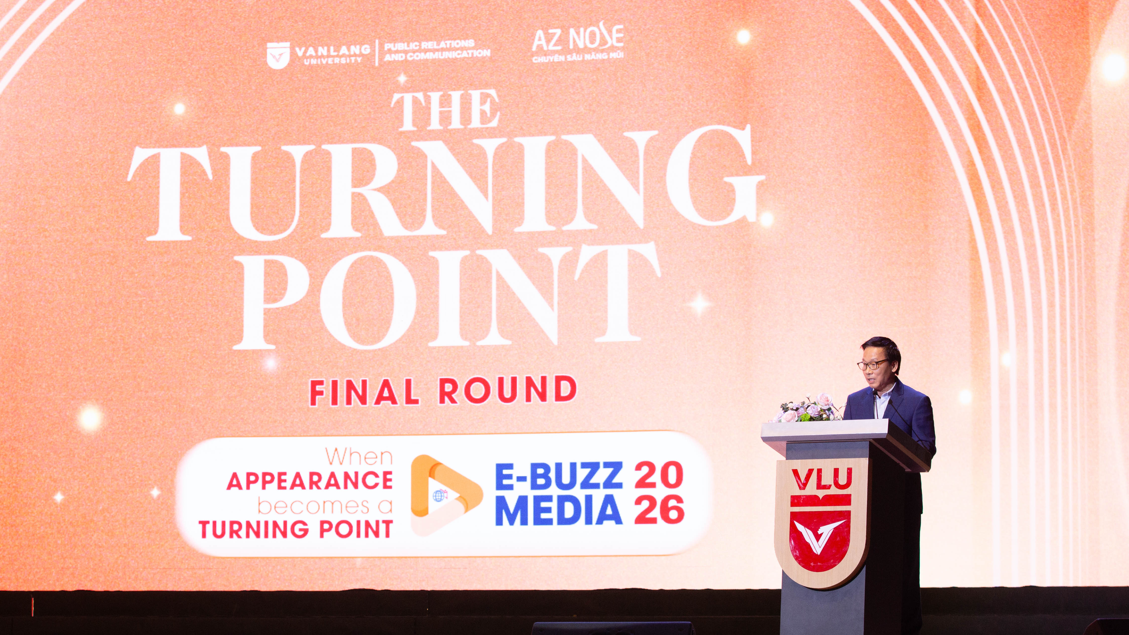 vlu-chung-ket-e-buzz-media-2026-sinh-vien-van-lang-toa-sang-cung-the-turning-point-b.jpg