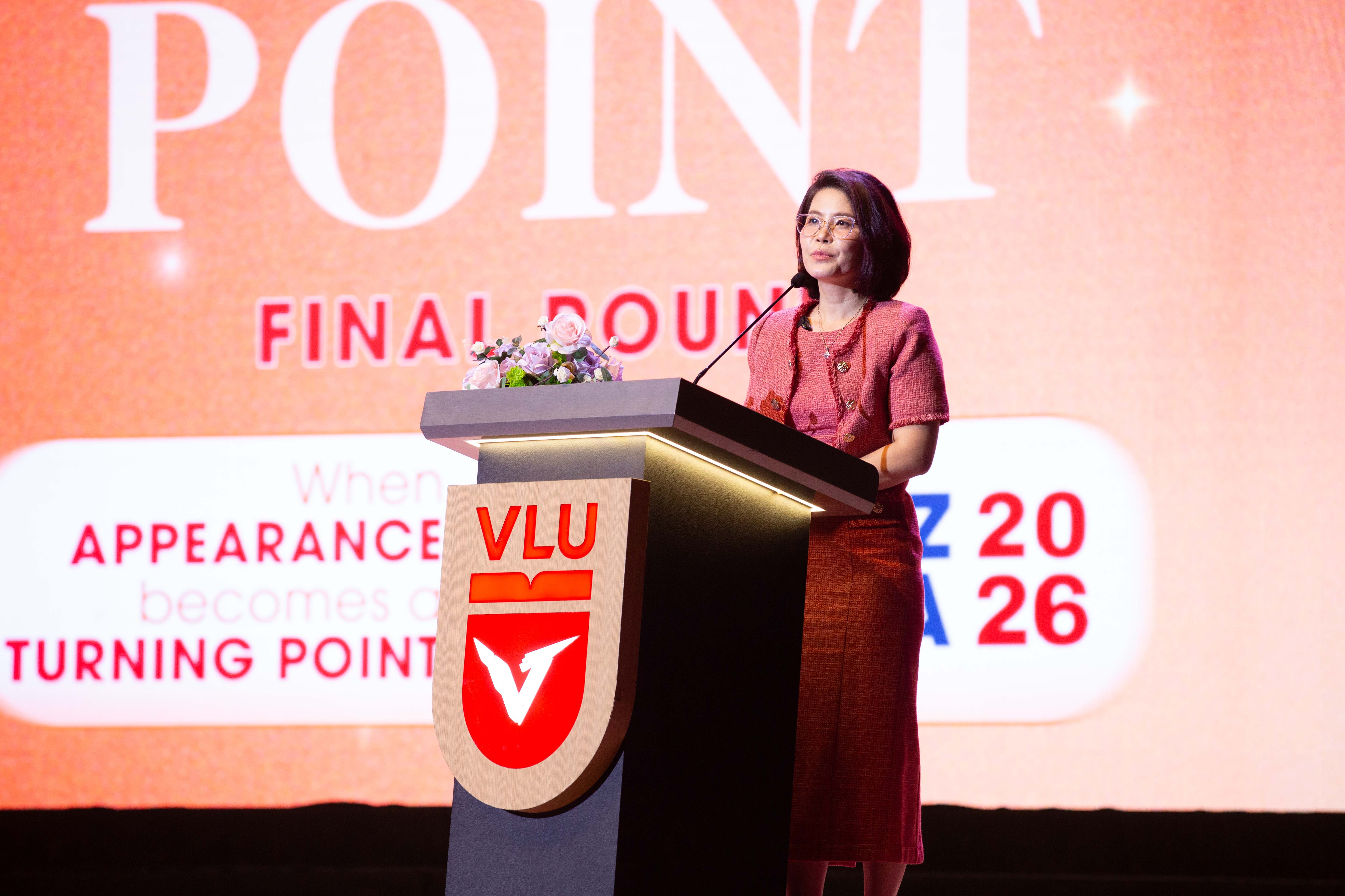 vlu-chung-ket-e-buzz-media-2026-sinh-vien-van-lang-toa-sang-cung-the-turning-point-c.jpg