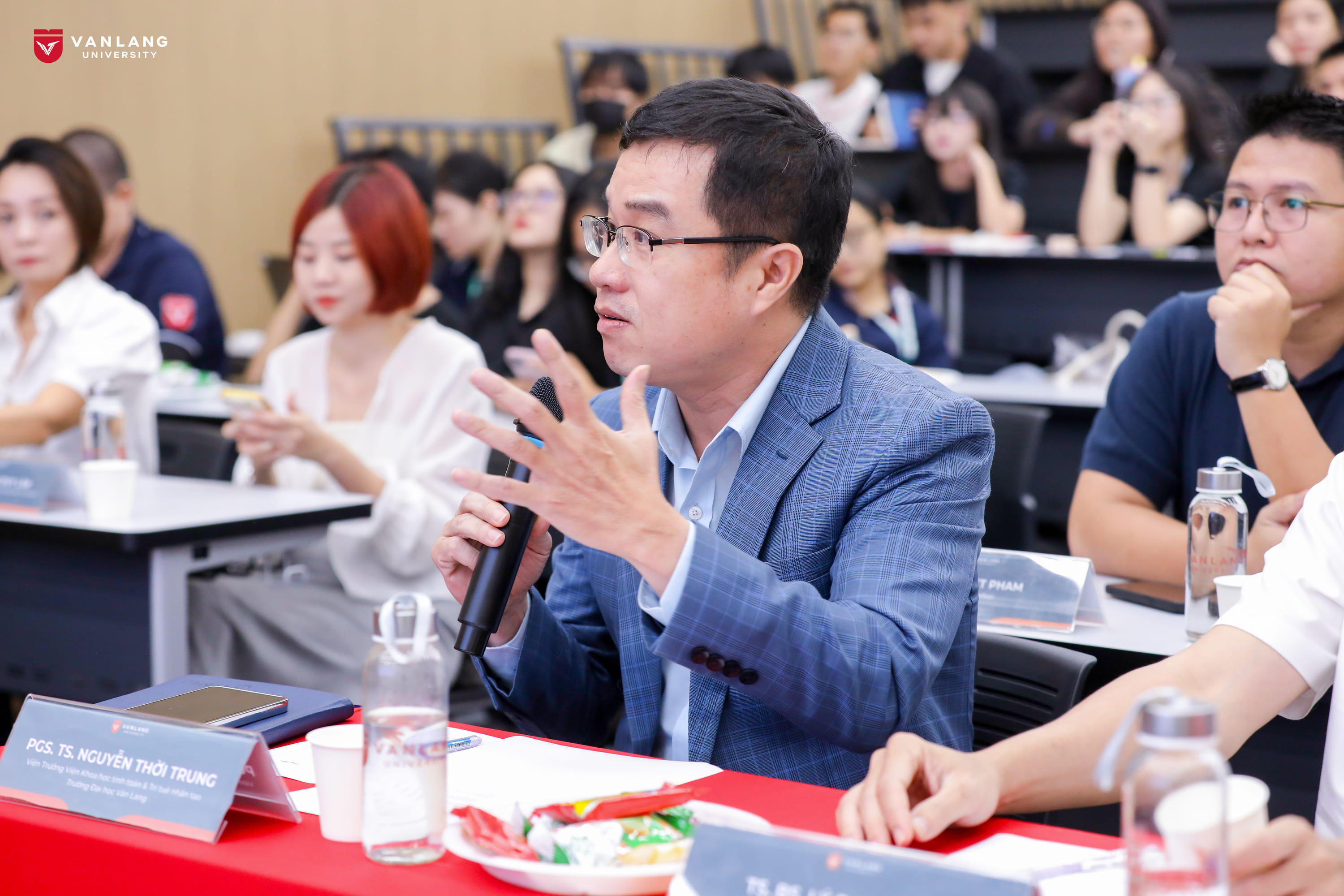 vlu-chung-ket-vlu-medtech-founder-apprenticeship-2025-uom-mam-y-tuong-khoi-nghiep-y-sinh-b.jpg