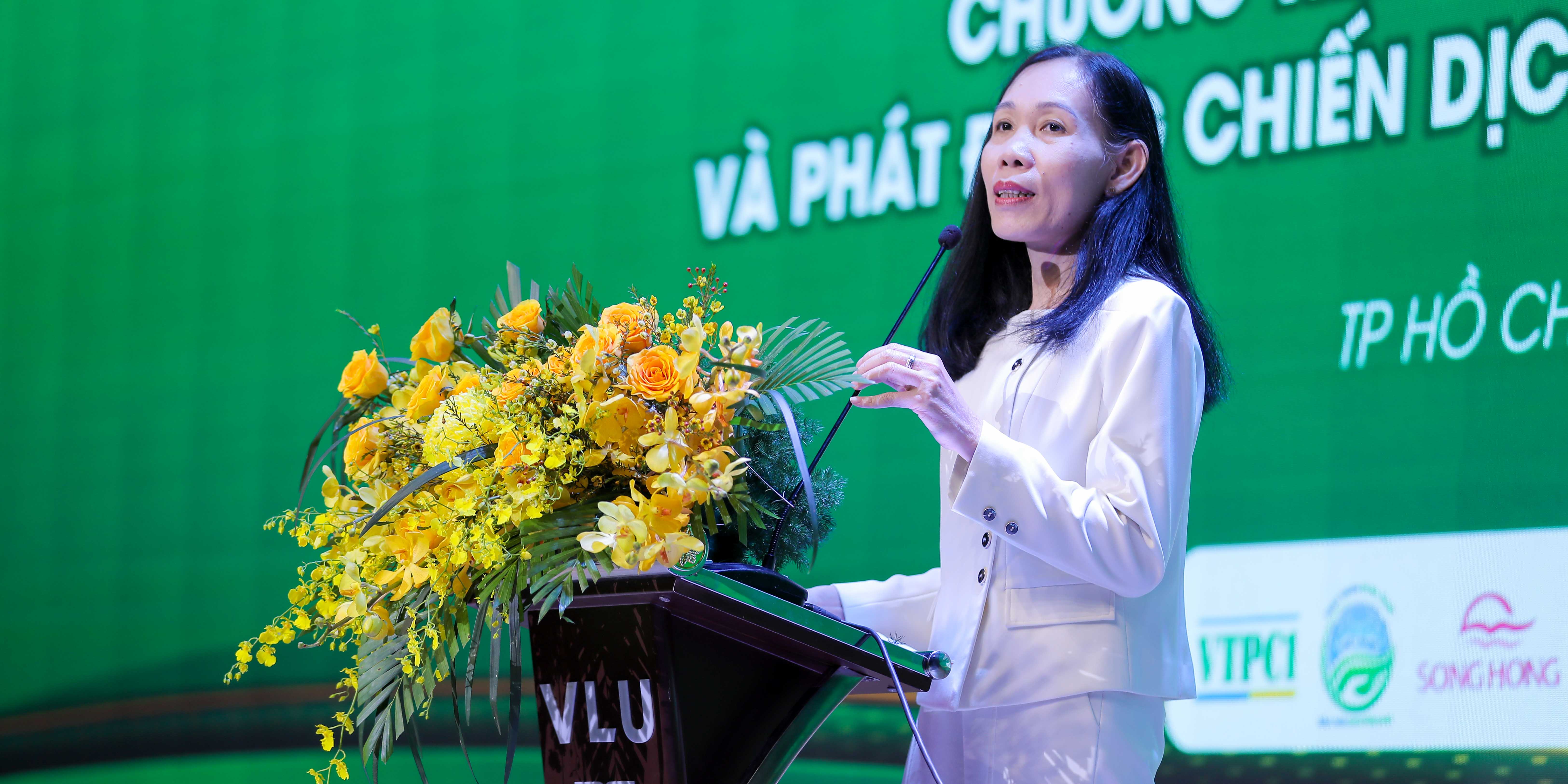 vlu-chung-tay-phat-dong-chien-dich-trieu-cay-xanh-vi-moi-truong-quoc-gia-a.jpg